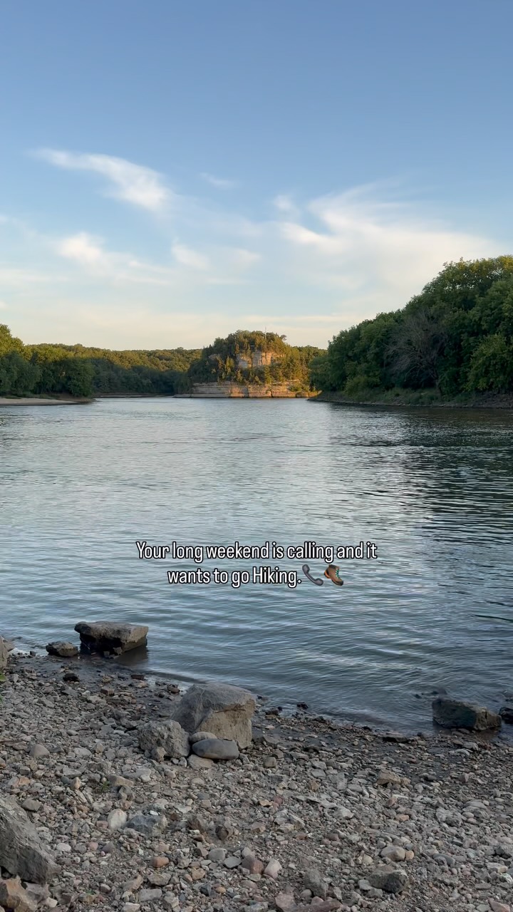 What better way to spend your Labor Day weekend than some hiking at Starved Rock State Park.🥾 Send this to your hiking buddy you’re going with 📲!