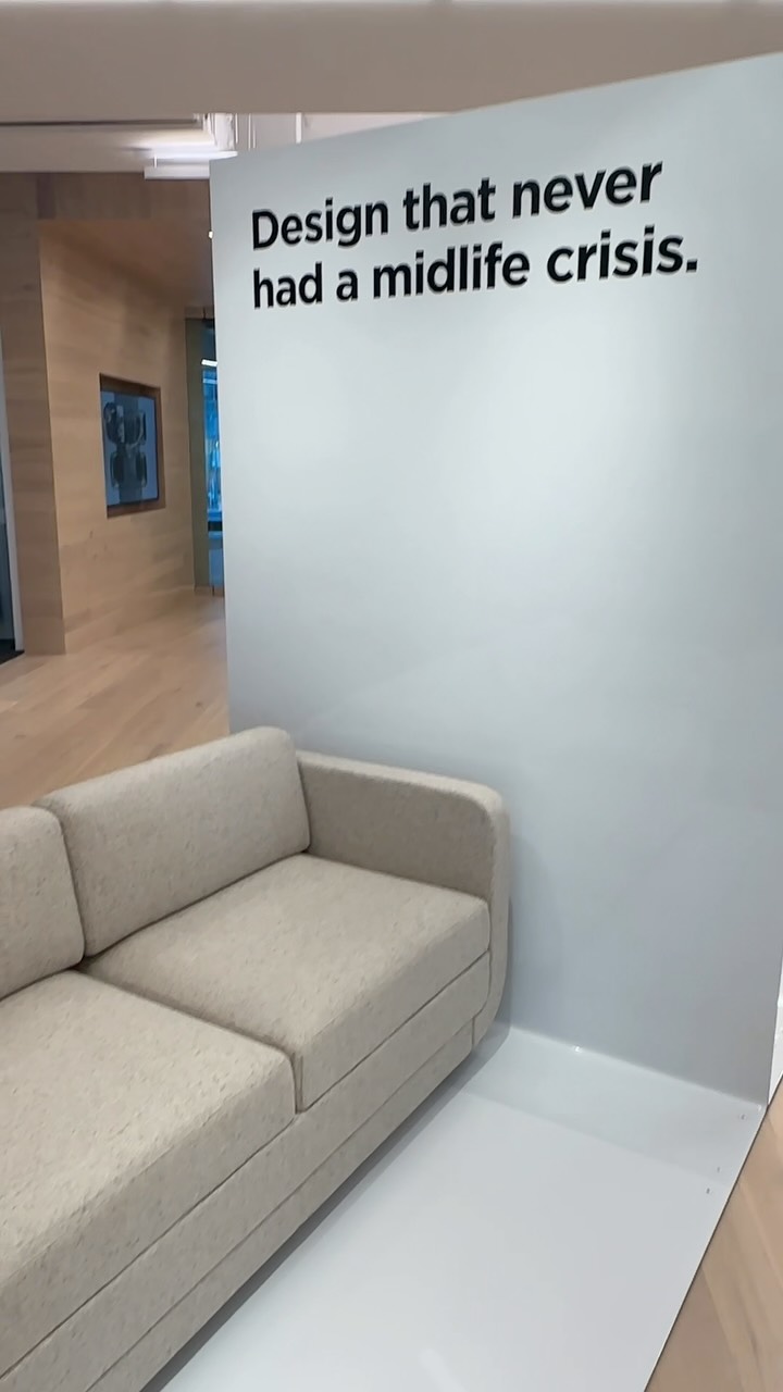 We are always looking for the latest and greatest to ensure your office space is designed to its fullest potential ✨🫶🏻 some of our latest inspiration at the Teknion show room in Chicago!