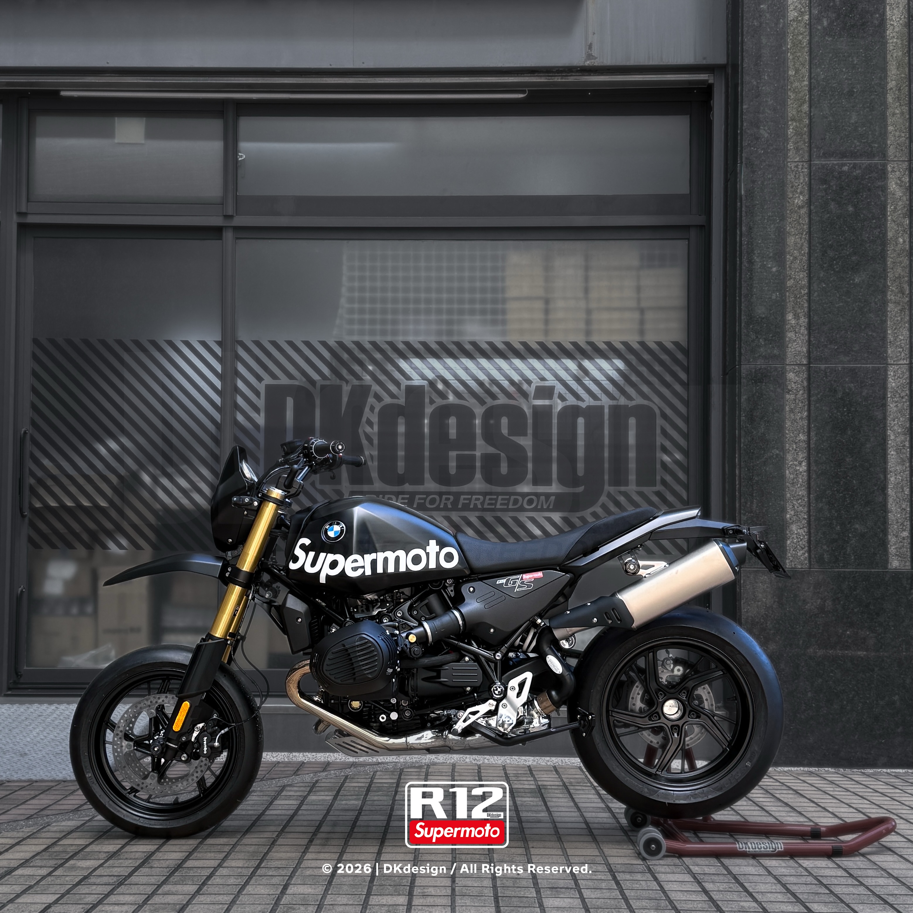 .
MID-MONTH • STILL RIDING. 🏍️☀️🍁.
.
DKdesign-Project R12SUPERMOTO 💁🏻♂️ July 9th 2026.
.
DKdesign-CYLINDER COVER GUARDS.
DKdesign-R12 G/S UPPER EXHAUST KIT.
DKdesign-COMFORT HANDLEBAR.
EXRIDER-FRONT AXLE & SWINGARM SLIDERS.
AND MORE OHLINS~~~~~
.
BOLT-ON & NO MODIFICATION REQUIRE~
.
All products are Made in Taiwan.
.
DM us for more details 📥.
.
#bmwmotorrad #bmwr12gs #bmwr12ninet #makelifearide #bmwheritage