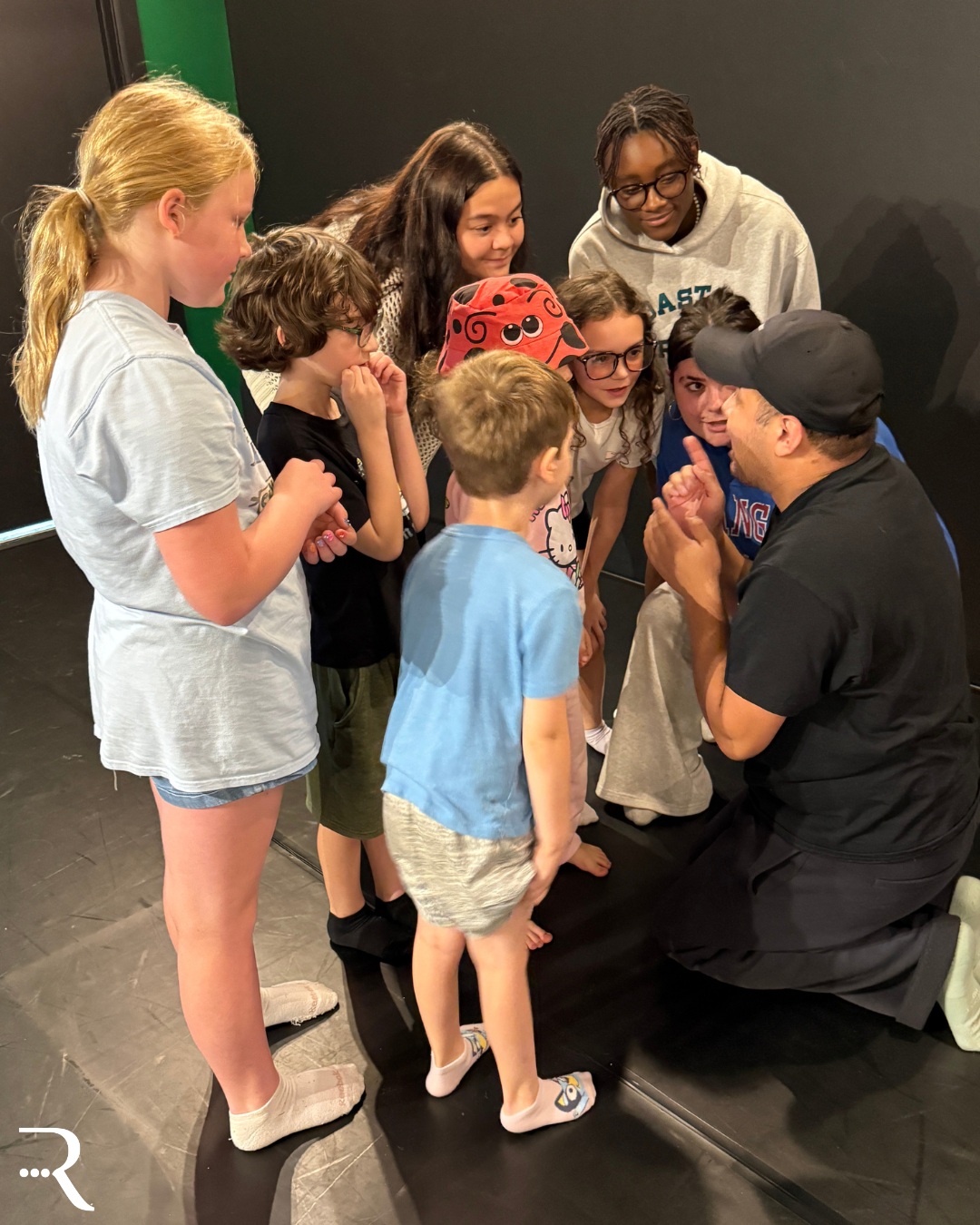Week 1 of Finding Nemo KIDS was full of imagination, learning music, and tons of fun! π π π‘
We can already tell that this semesters production is going to be incredible, and we can't wait to see these young performers shine in the studio and on stage! π
Learn more about our Green Light Kids programming at www.renaissancepac.org/greenlightkids π²
#youtharts #artseducation #musicaltheatre #performance #renpac