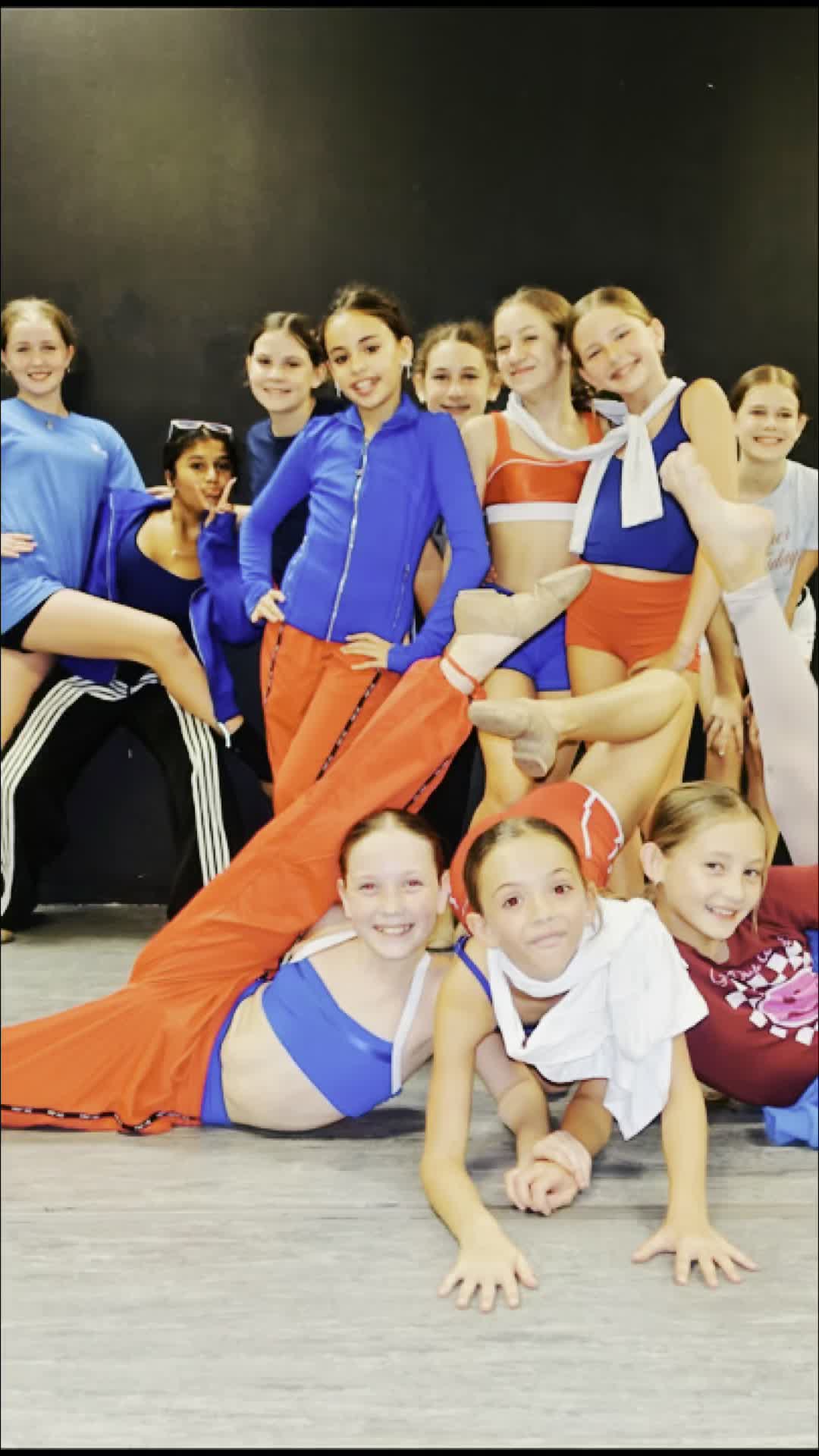 💕🔥HOT TO GO🔥💕
juniors edition!
FIRST CLASS FREE!!! Come join the fun at Universal Dance Academy!!!🤩🌎
#danceclass #portcharlottedance #UniversalDanceAcademy #dancestudio #kidsdanceclasses