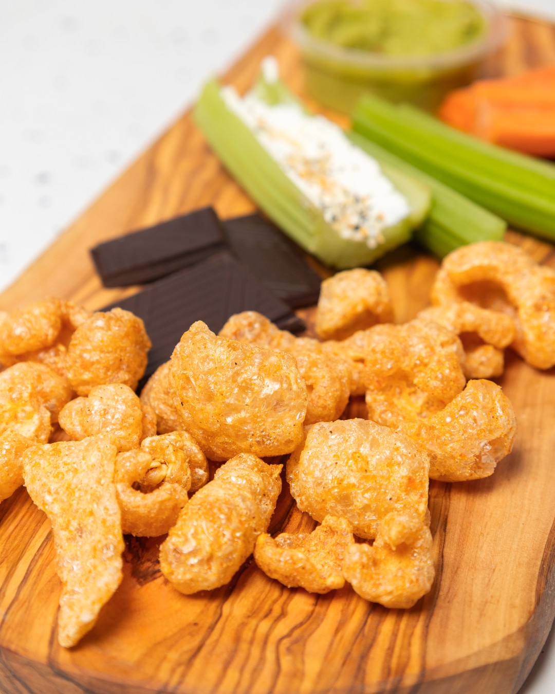 Looking for that quick spread for your guests during this football season? ๐
Be sure to include Pepe's El Original chicharrones for that added crunch.