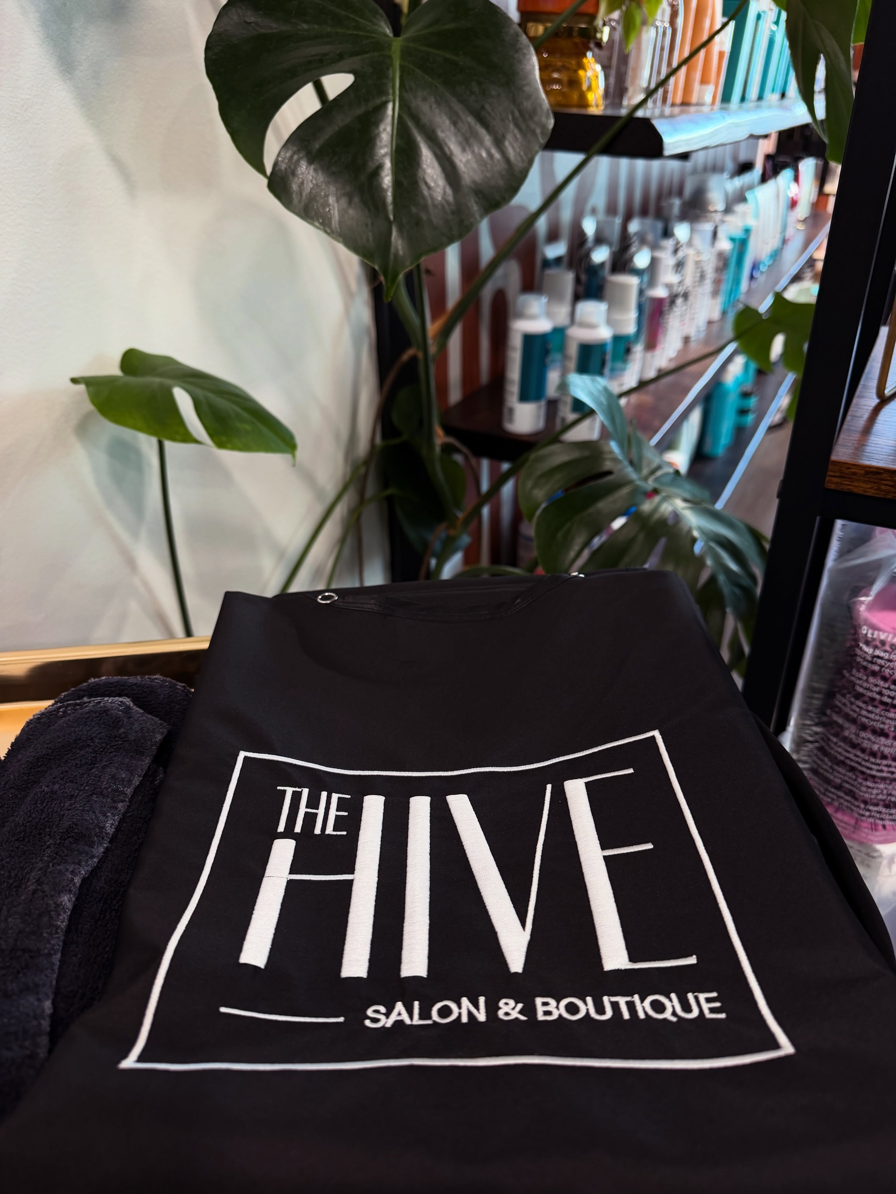 New capes & robes because you deserve the best experience!! 🐝 @gnmsalonapparel