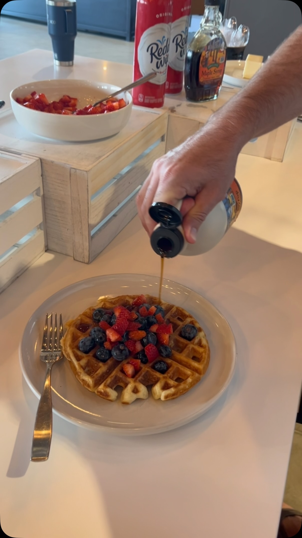 Waffles give you waFUEL! There’s no excuse to skip breakfast when you get made-from-scratch waffles, hot sausage, and all the toppings at FUSE. Thank you @mattharrisdesigns for your kind words about our monthly #wafflewednesday!