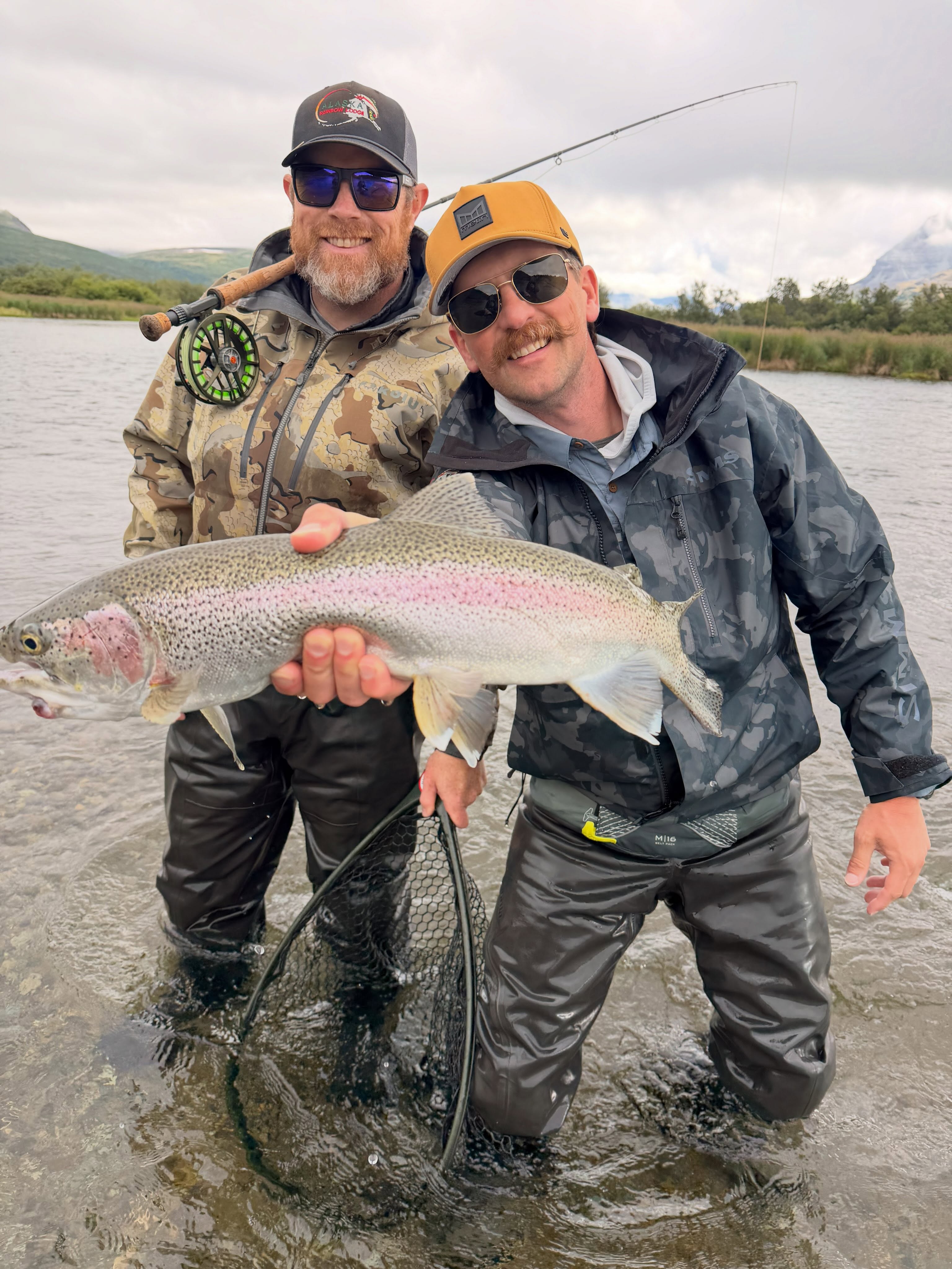 A little fish dump from another few weeks in Bristol Bay🎣 We’re not ready for the season to end!
#alaska #alaskarainbowlodge #alaskalodge #fishinglodge #rivermonsters