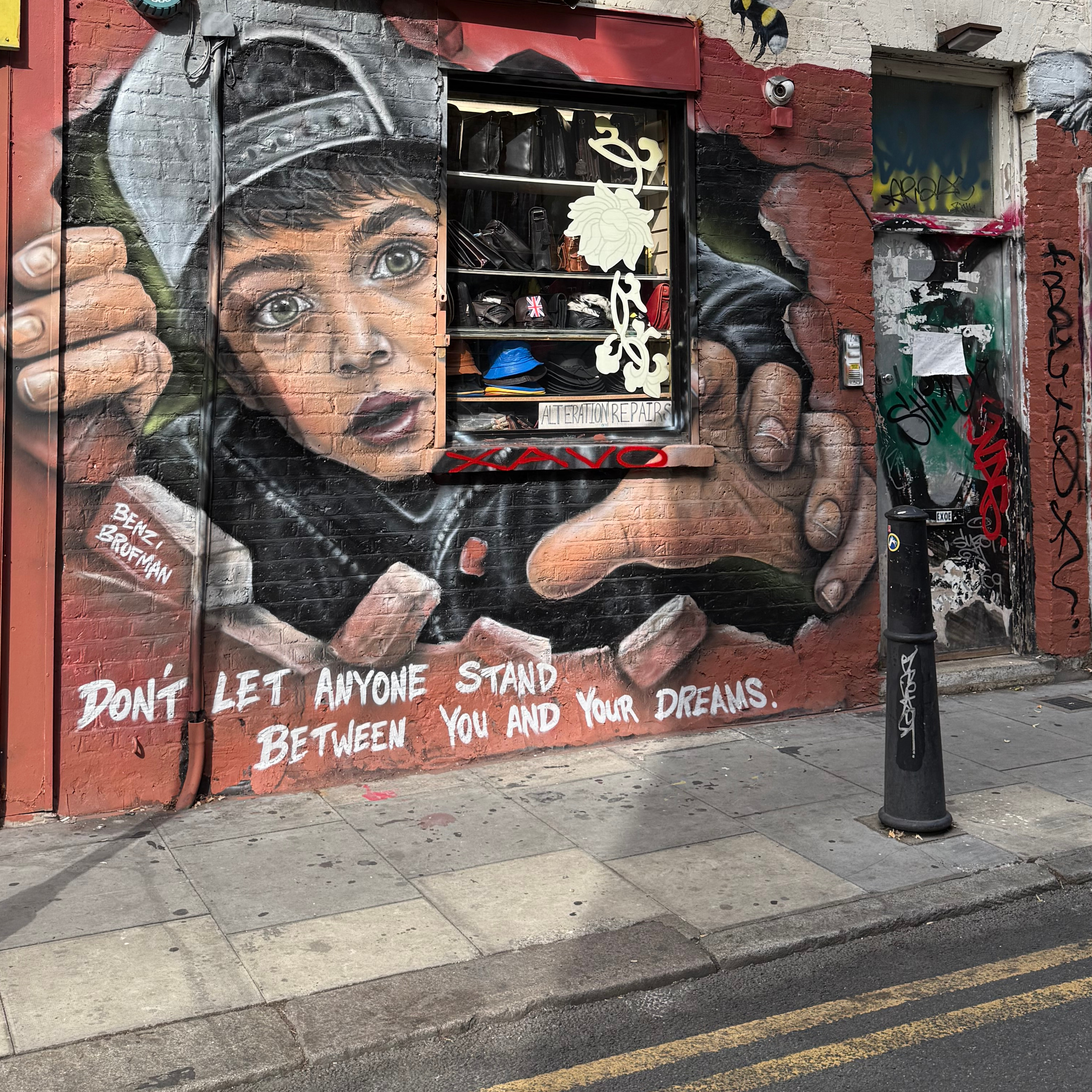 #graffitiphotography #london #londonstreets #streetartphotography #shoreditch