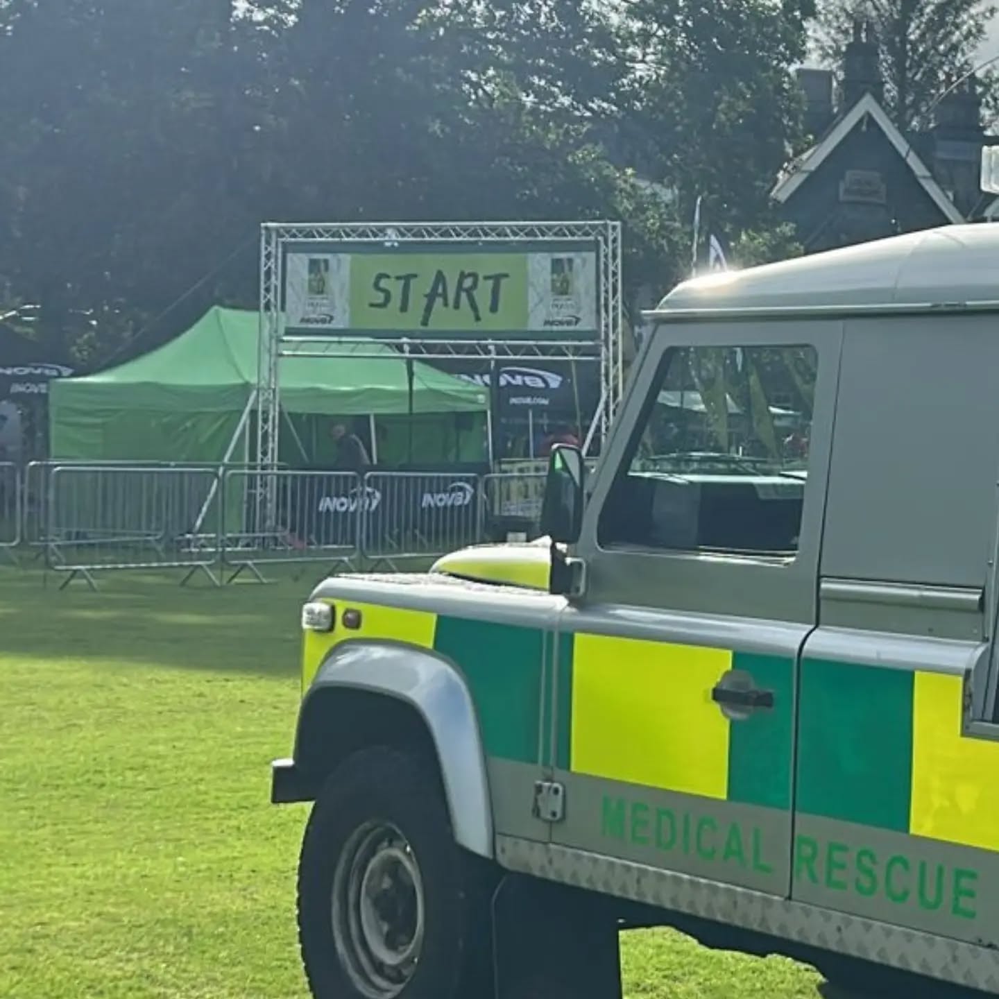 Our third event of the day brings us to Fitz Park in Keswick for @lakeland_trails Derwent Trails. Our Paramedic led team is again on hand to provide any medical assistance to runners across the course.
#eventparamedics
#eventfirstaid
#trailrunning
#trailhalfmarathon
#lakedistrictrunning