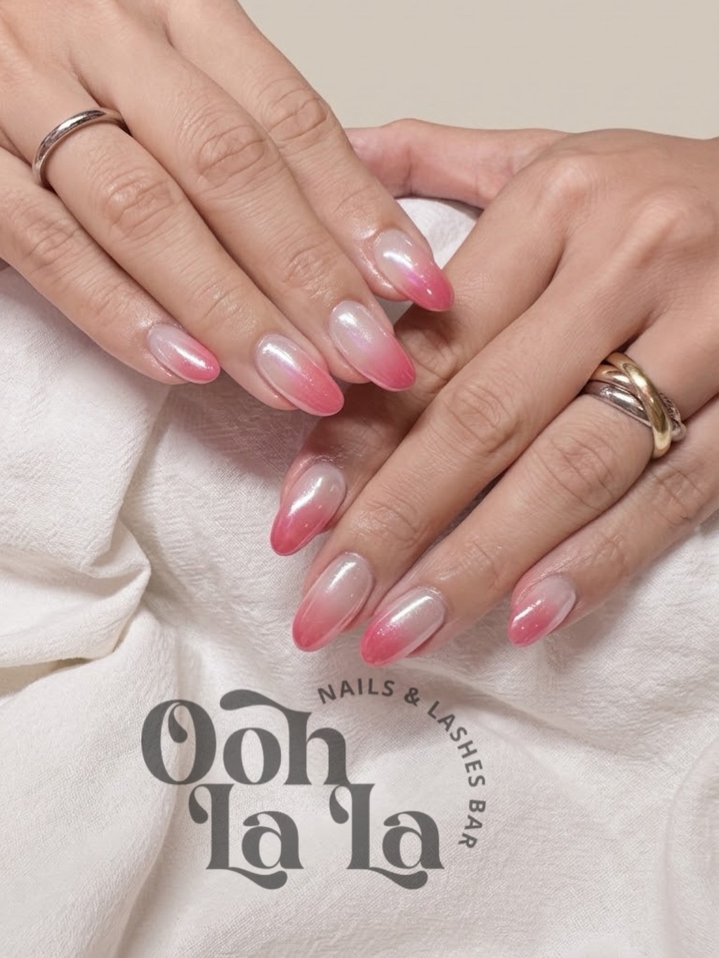 β¨ Soft pink, glossy & effortlessly elegant.
A dreamy touch of shimmer for the perfect feminine finish πβ¨
π Ooh La La! Nails & Lashes Bar
π² 8071 2924
#OohLaLaNails #PinkNails #GlazedNails #ChromeNails #NailInspo SingaporeNails