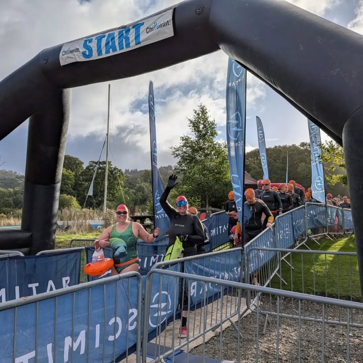 It's a weekend of events across the north of the country for us this weekend. Our first event underway is @chillswim_uk Windermere. Our team working alongside our industry partners @lifelinemedicalservicesltd is out across the length and breadth of the lake supporting @swim_safety with any medical extractions. We are also providing radio communications to all safety, medical and logistics teams.
#eventmedics
#eventparamedics
#eventcommunications
#motorolawave
#openwaterswimming