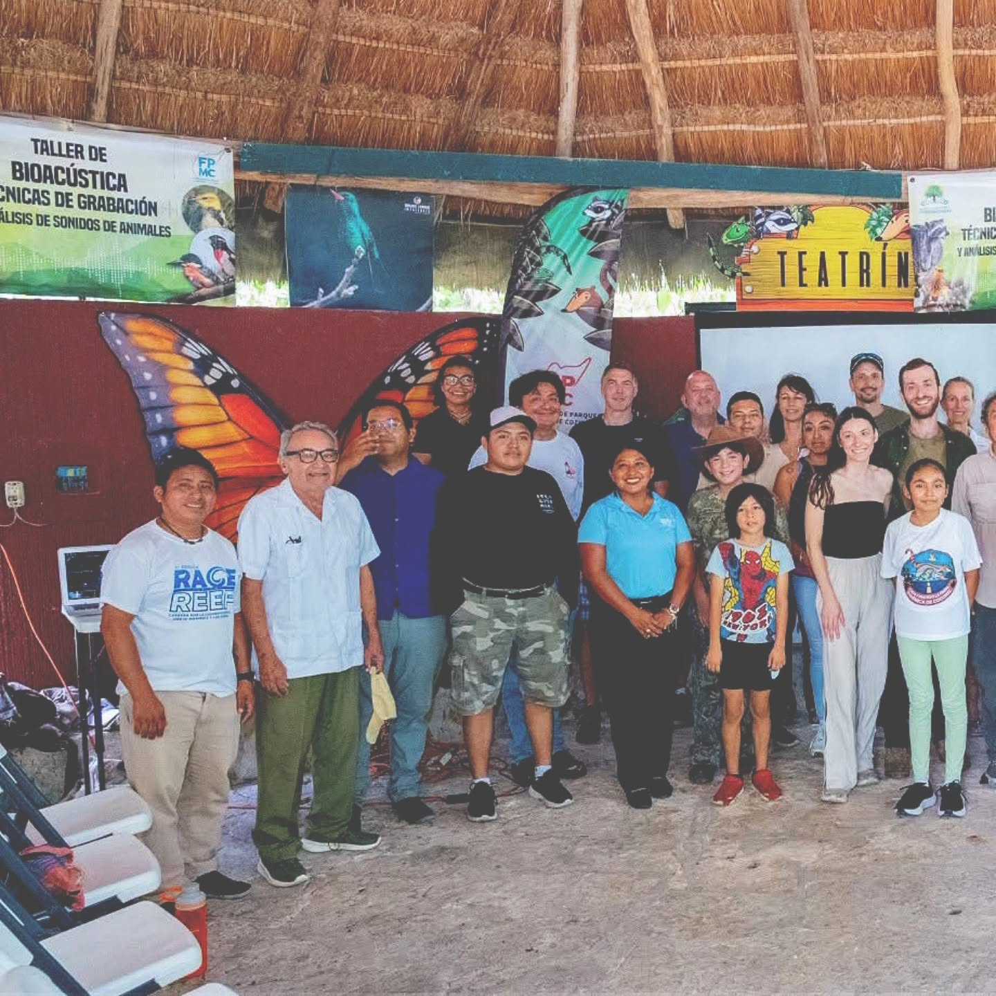 We were honored to spend time with members of the Cozumel community, sharing the conservation work @pathoswildlife is working toward alongside our collaborators at @fpmcqroo.
@travisbayerwildlife and @maggie.insitu had the opportunity to showcase the incredible wildlife that calls the island home, much of which can be difficult to see in our day-to-day lives. Through the remote camera monitoring network Pathos Wildlife has installed throughout Cozumelโs southern jungle,ย weโre able to reveal a glimpse into this hidden world and better understand the wildlife that calls Cozumel home.ย ย
We also shared ways for members of the community to get involved and take a hands-on role in the monitoring, conservation, education, and protection of the wildlife that makes Cozumel so special.
Conservation is strongest when it becomes something we do together.
A huge thank you to @greenpezcoz, @ri.cardo308, and @antonio.chale.315, as well as the entire @fpmcqroo team, for welcoming us, helping make this possible, and for their continued collaboration in protecting Cozumelโs incredible wildlife.
๐ฆ๐ท: @greenpezcoz
๐๐ฆ๐บ๐ฆ๐ฏ๐ฅ๐ข ๐ฆ๐ฏ ๐ฆ๐ด๐ฑ๐ขรฑ๐ฐ๐ญ ๐ง๐ช๐ซ๐ข๐ฅ๐ข ๐ฆ๐ฏ ๐ญ๐ฐ๐ด ๐ค๐ฐ๐ฎ๐ฆ๐ฏ๐ต๐ข๐ณ๐ช๐ฐ๐ด ๐ข ๐ค๐ฐ๐ฏ๐ต๐ช๐ฏ๐ถ๐ข๐ค๐ชรณ๐ฏ
#Community #Cozumel #WildlifeConservation #ConservationInAction #CameraTrapping