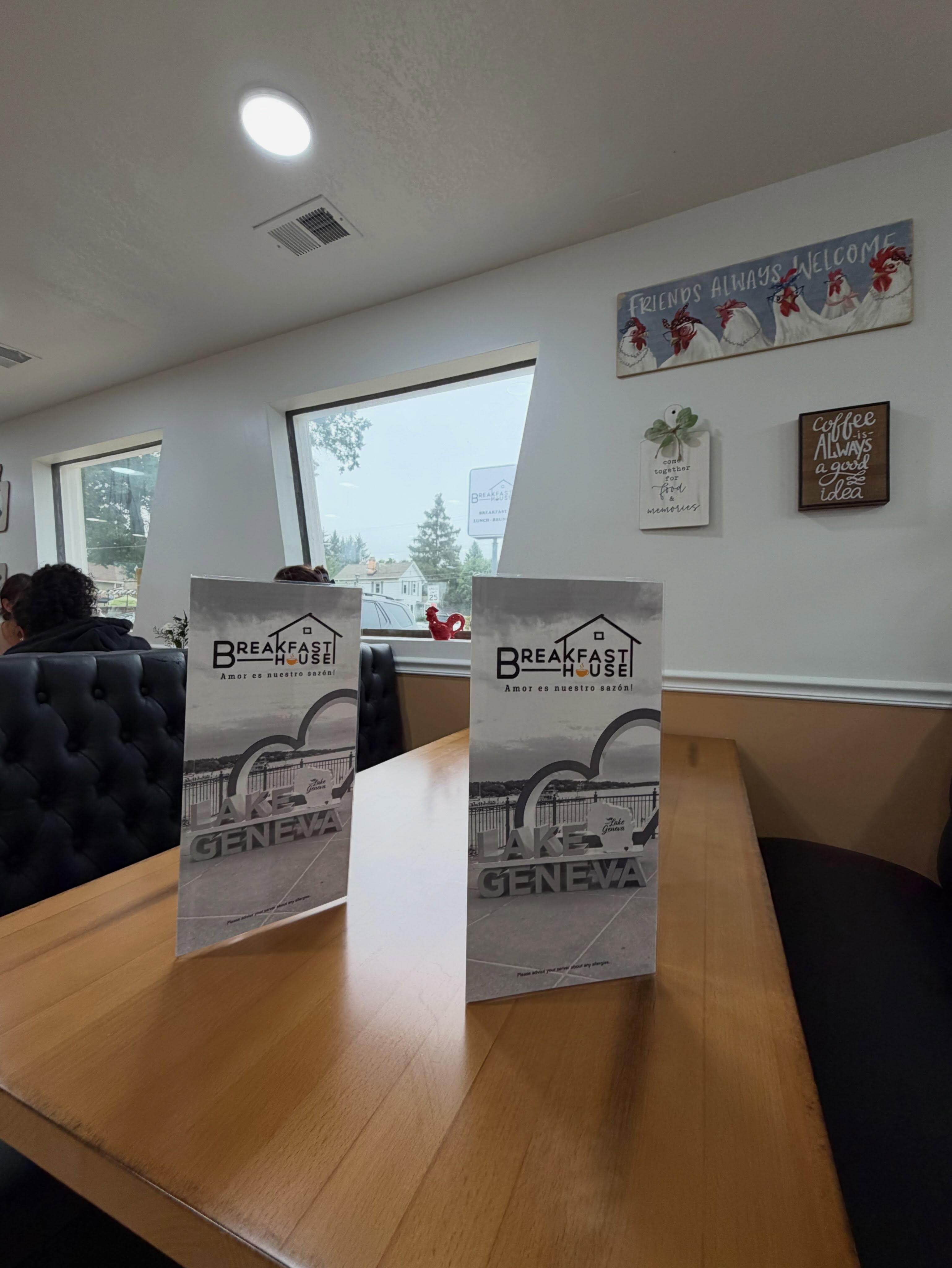 Welcome in Lake Geneva! 7:00am-2:30pm
#lakegeneva #ilinois #breakfast #morning #coffee
