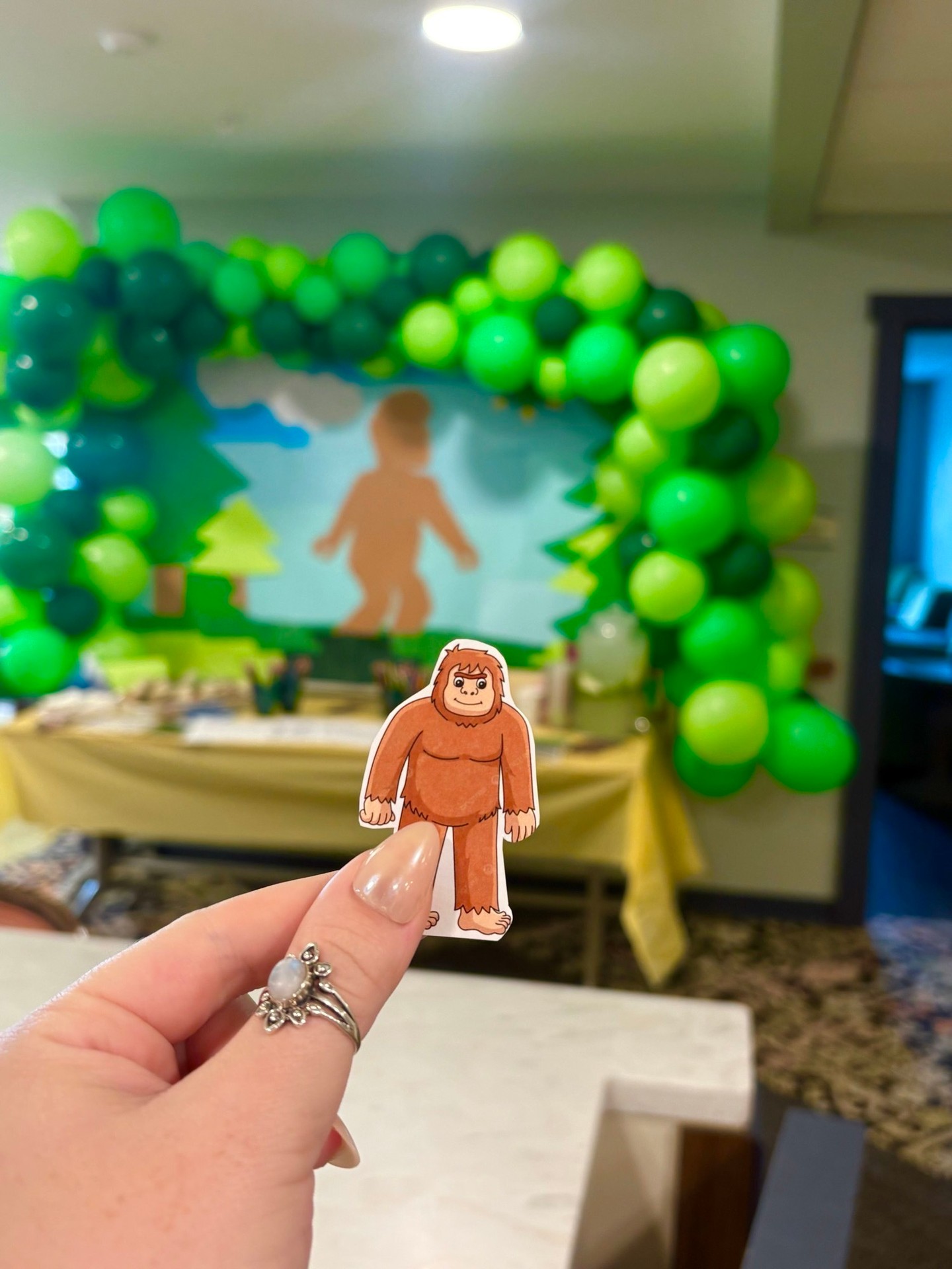 ๐ซ๐๏ธ Finding Bigfoot Afternoon!
Residents enjoyed a documentary about local cryptids, themed snacks, word searches, coloring pages, and a scavenger hunt. A fun afternoon filled with mystery, adventure, and plenty of laughs! ๐ฃ