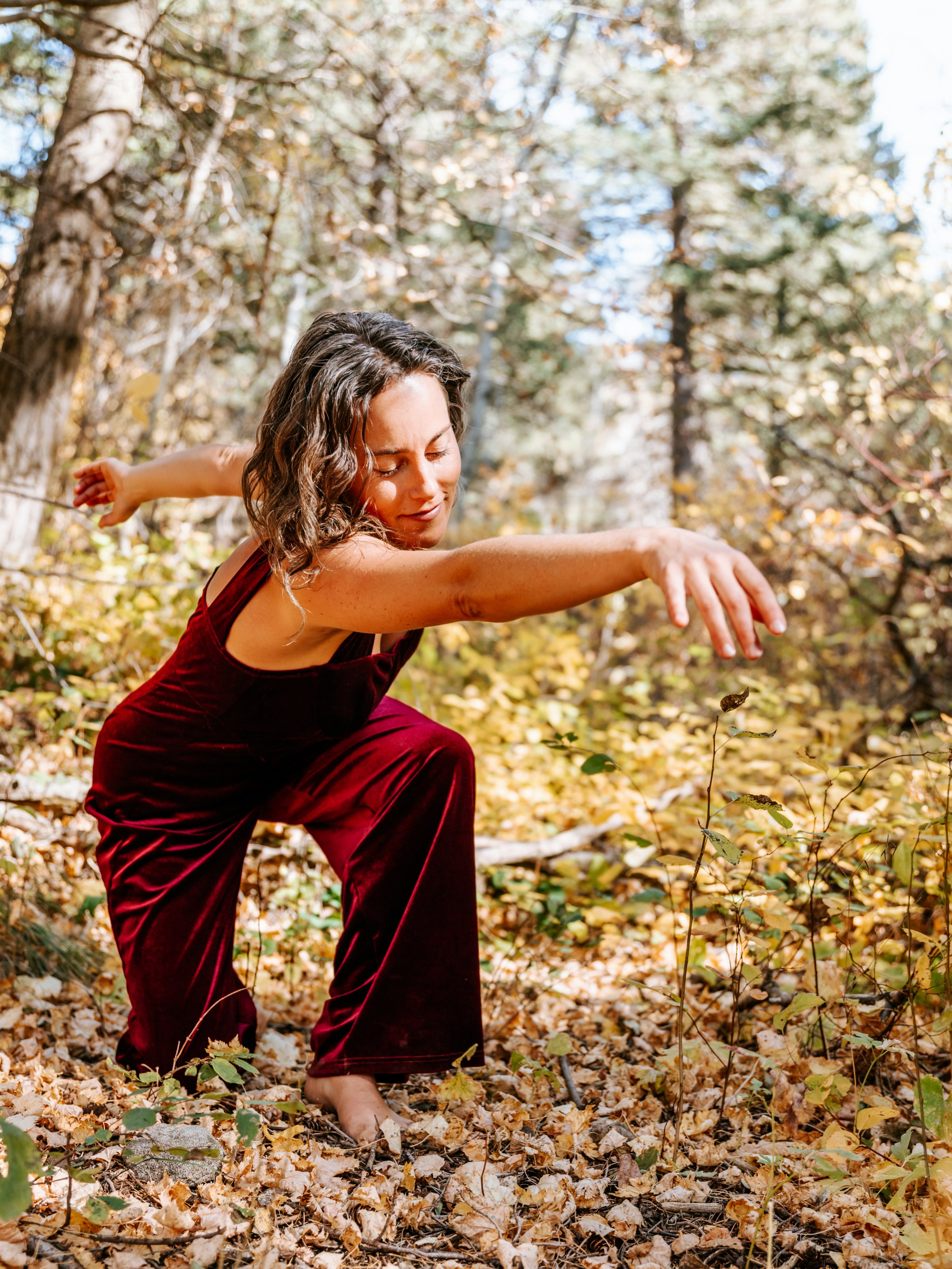 The Autumn Equinox is approaching. I always find this time of year to be potent. Sometimes that’s beautiful, enlivening, and exciting. Other times it’s heart-wrenching, dismantling, and painful.
Whatever is unfolding for you as we approach this threshold into a new season, let’s meet it together, as bodies.
I’m offering an in-person 90-minute embodied movement experience to mark the Autumn Equinox this Sunday, September 20th at 4 pm in the Movement Room at the Shane Center in Livingston.
Come play with rhythm, movement, and the full range of your expression—and discover what your body has to teach you about balance, capacity, and freedom.
Class Details:
EQUINOX: Finding Your Rhythm: Explore the full range of who you can be in your body
Through different rhythms and qualities of movement, we’ll explore balance, range of expression, and awaken more freedom in the body. You’ll have the opportunity to notice your habitual ways of moving and being, explore what may be missing, and discover new possibilities for how you meet yourself and the world.
Come ready to move, sweat, and be a body with others ❤️
Link in bio to sign up, a few spots left 🍁