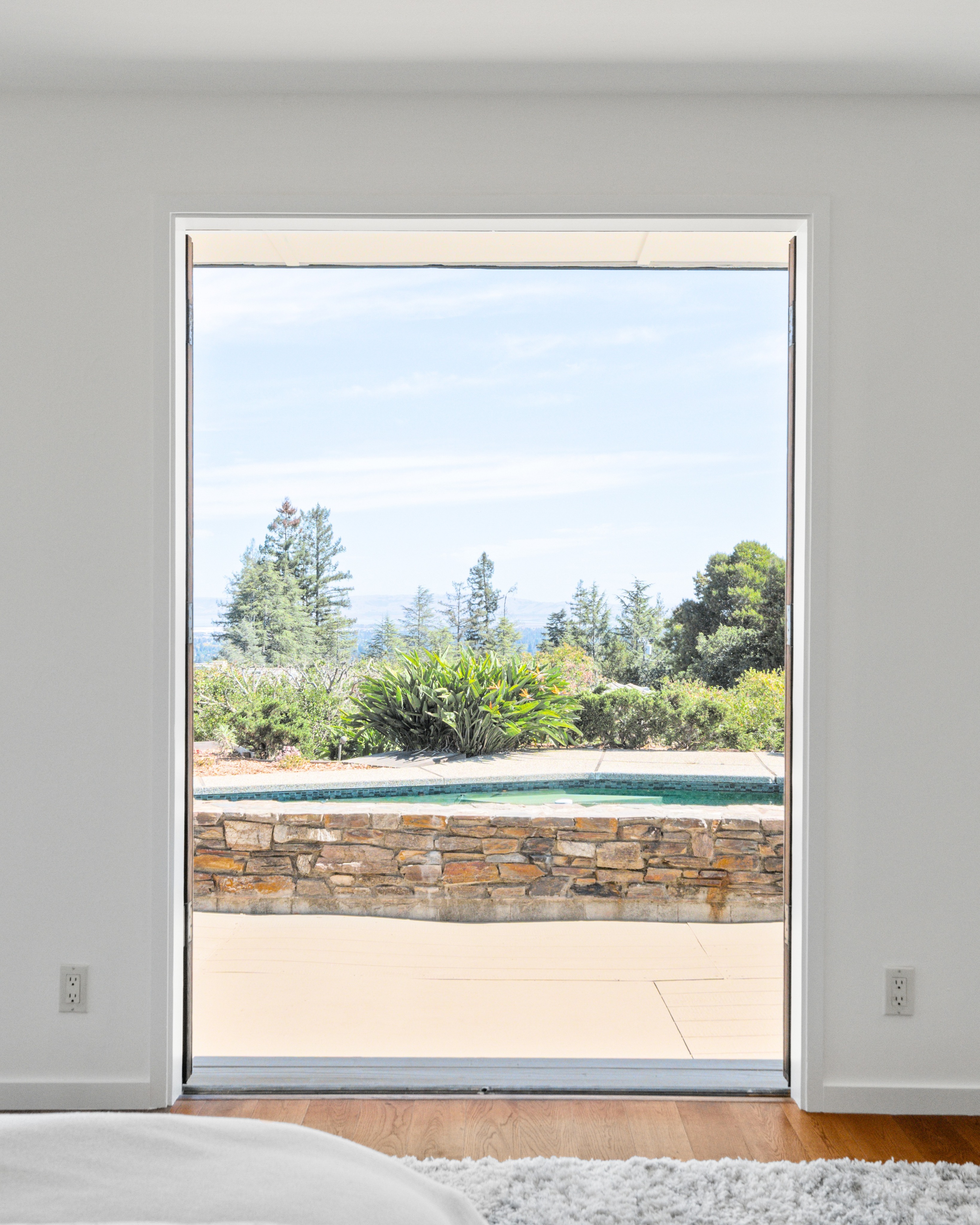 đżâ¨ Views worth coming home to.
160 Crest Rd, Woodside đĄ
in partnership with @ihsmarketing
đ¸ @evokemedia.re
#bayarea #woodsidehomes #bayarearealestate #realestatephotography #siliconvalley