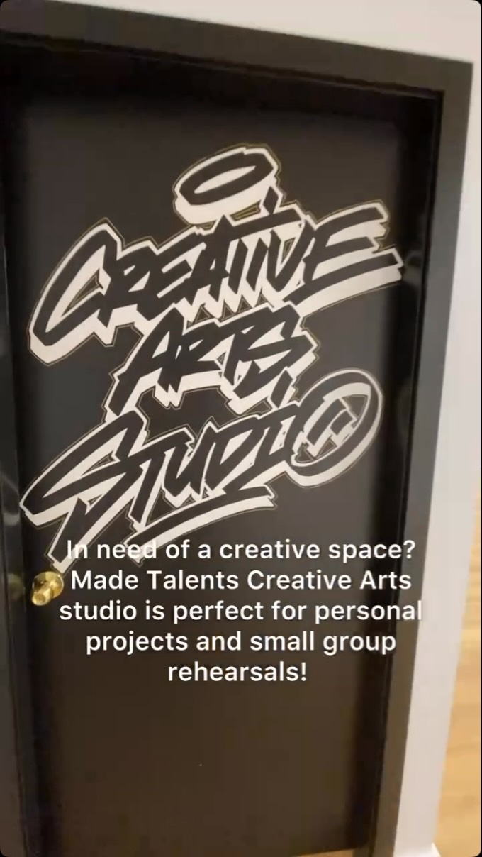 Are you and/or your friends looking for a Creative space? Book into our Creative arts studio - perfect for self-tape auditions, filming, private lessons, meetings and small group dance sessions!
⭐️ Full length mirrors
🎥 White Walls for Filming Projects
🎬 Blue Curtains for Self Tape Auditions
👟 Manufactured Sprung Floors
Blank Wall For Filming
🔊 Bluetooth Speakers
🛜 Free Wi-Fi
Water Refill Station (in the lobby)
🗣️ Friendly Staff
AC Unit in Room
🚻Clean Gender-Neutral Restrooms
Send us a message for more details or to reserve the space today!
.
.
.
.
#madetalents #vancouverdance #dancecommunity #renters #studio