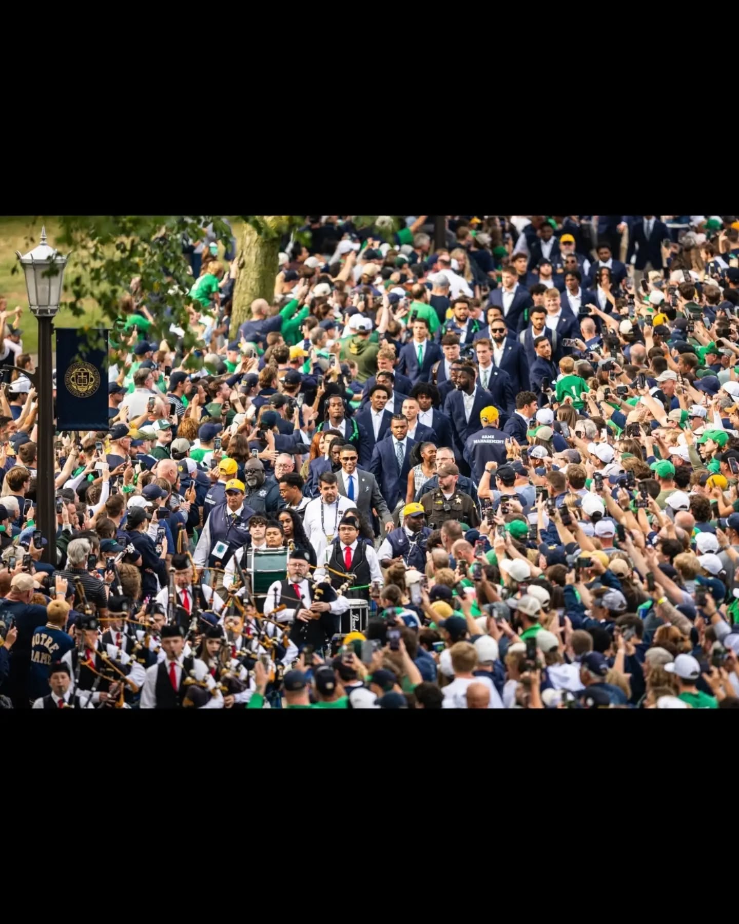 "Notre Dame Pulls Away From Michigan State, 27-10, In 80th Meeting For The Megaphone Trophy"
This story and more available at @fourpointzerosports fourpointzerosports.org
https://fourpointzerosports.org/notre-dame-pulls-away-from-michigan-state-27-10-in-80th-meeting-for-the-megaphone-trophy/