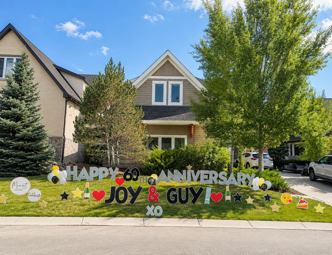 Ahhh, anniversary signs are favourite signs to set up 🥹🥰🫶🏻
A huge congratulations to Joy and Guy on 60 years of wedded bliss! This was a gift from their niece and nephew, and I heard it was a huge hit! Love spreading joy (no pun intended) to well loved people on their special day!
“The sign looks amazing, thank you sooo much. ❤️ You have no idea how excited they are 🥹🥹”
#anniversarysurprise #surprise #60years #diamondanniversary #calgaryeventcards