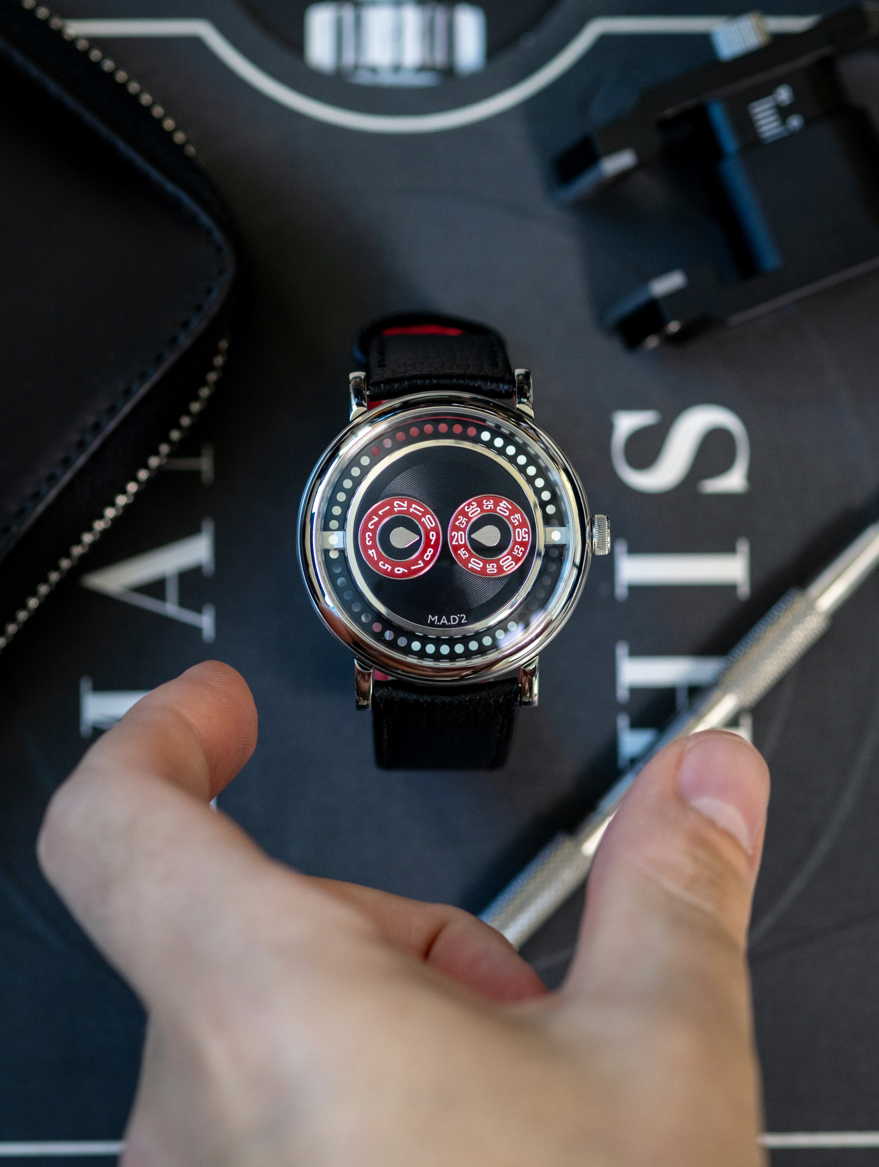 #sundayfunday with my MB&F M.A.D. 2 “R&B”
It’s a timepiece from a serious watchmaker that is also unserious with its vinyl record-inspired face and spinning rotor 📻🎛️
The raffle for the latest M.A.D 3 ends tomorrow and I’m hoping to add to my M.A.D collection 🤞
⌚️: @mbandf @mbfmadgallery @m.a.d.editions
#mbandf #watchfam #watchcollector #weekendvibes