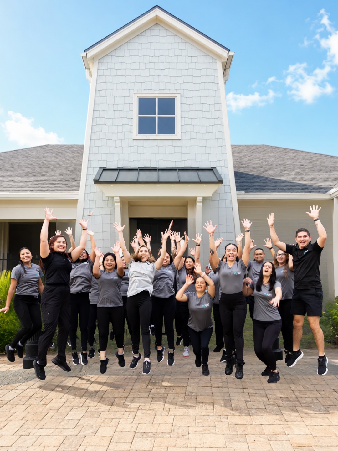 Happy Labor Day to the hands behind every clean home.
Today we’re taking a moment to celebrate the people who make Lili Cleaning what it is: our in-house team. Not subcontractors, not a rotating crew, the same trained professionals who show up early, take pride in the details, and treat every home like it matters.
Over 13 years serving St. Augustine and the greater Jacksonville area, and it’s this team that’s made it possible. Licensed, insured, and genuinely hardworking.
To our team, and to everyone out there putting in the work today: thank you. Happy Labor Day. 💙🧹
#laborday #community #jacksonvillefl