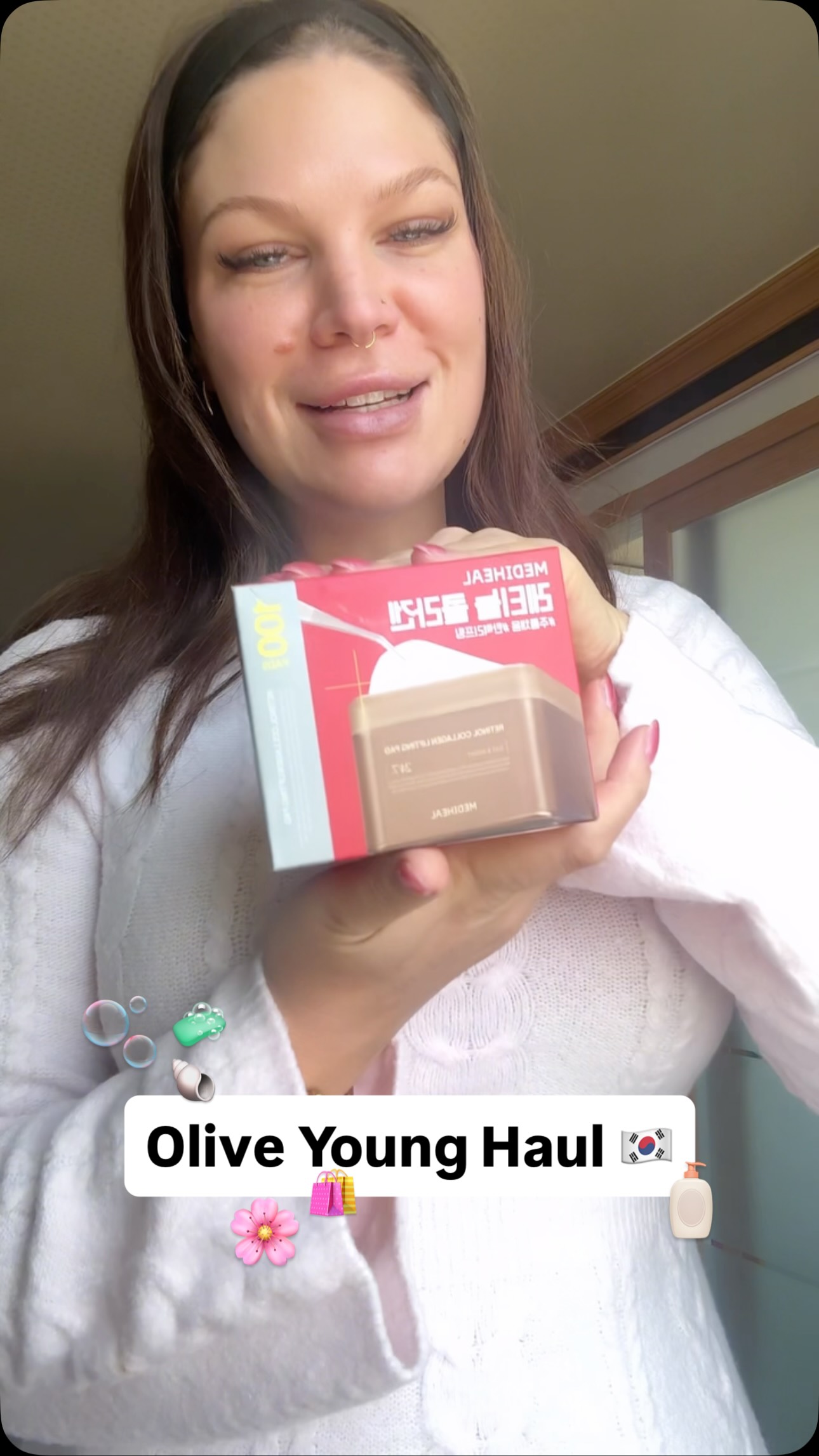 🇰🇷 South Korea Archives: Olive Young Haul — Part 2 🛍️✨
Back in the 🇰🇷 South Korea archives… and yes, I definitely bought more than I planned. 😂🛍️
After walking through Olive Young and seeing ALL the skincare and beauty products everyone talks about, it was time to show you what actually made it into my basket. 👀✨
From Korean skincare finds for that glass-skin glow ✨🧴 to haircare products I couldn’t leave behind 💆🏼♀️🫧 — this was officially my Olive Young skin + hair haul.
And honestly… how is anyone supposed to walk into Olive Young and leave with just one thing?! 😂😭
So here’s Part 2 of my first Olive Young experience — the haul edition! 🇰🇷🛍️✨
Tell me… what would you have grabbed first? 👀
#solotravel #kbeauty #oliveyoung