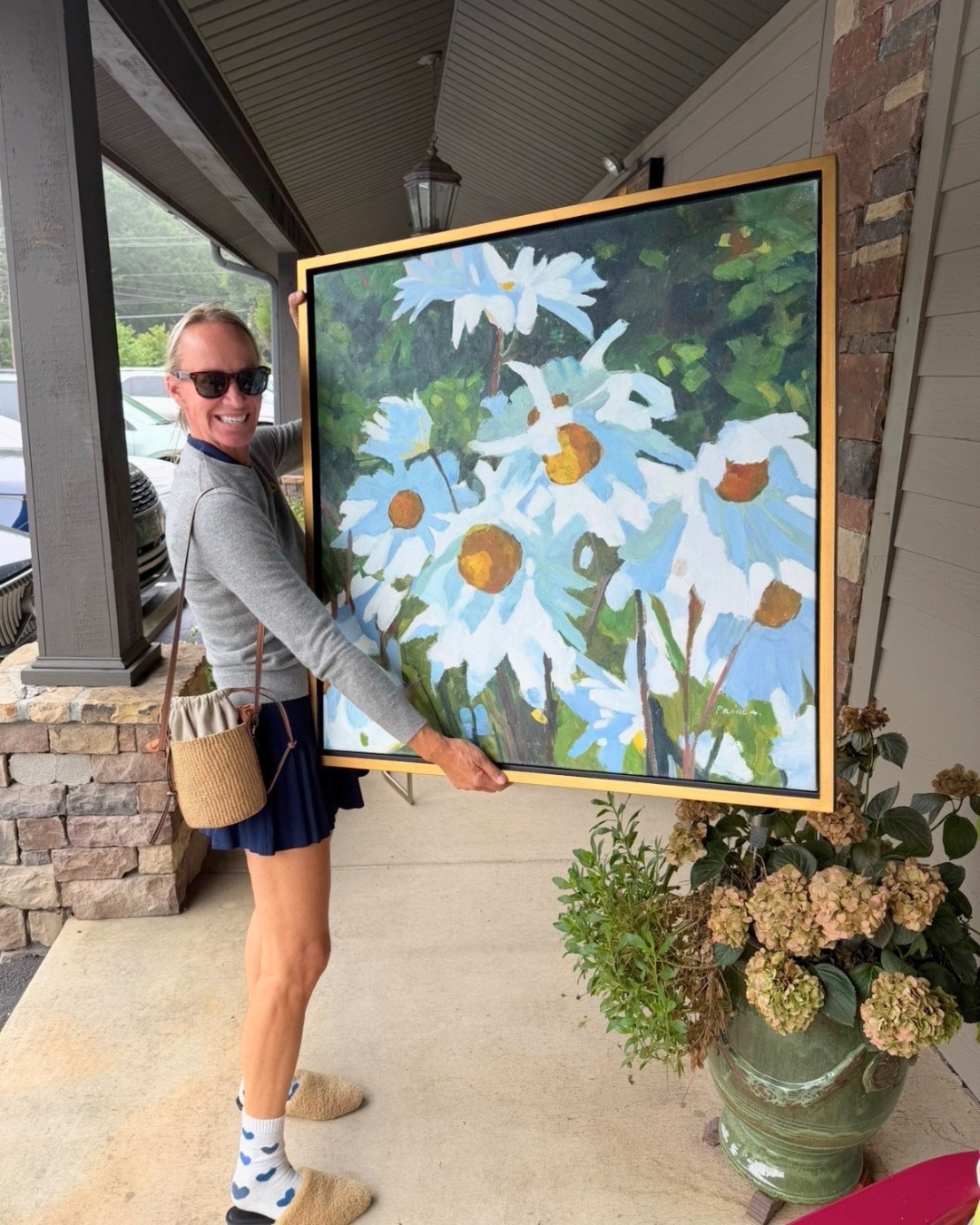 The best kind of shopping trip: when you find the one! 🖼️🤍
Nothing makes us happier than seeing a favorite piece leave Highland Woods for its new home — especially with a smile this big!
Come find yours. ✨
📍470 Dillard Road, Highlands, NC
Tuesday–Friday 10–5 | Saturday 10–1
#HighlandWoodsNC #ShopHighlands #ShopLocal