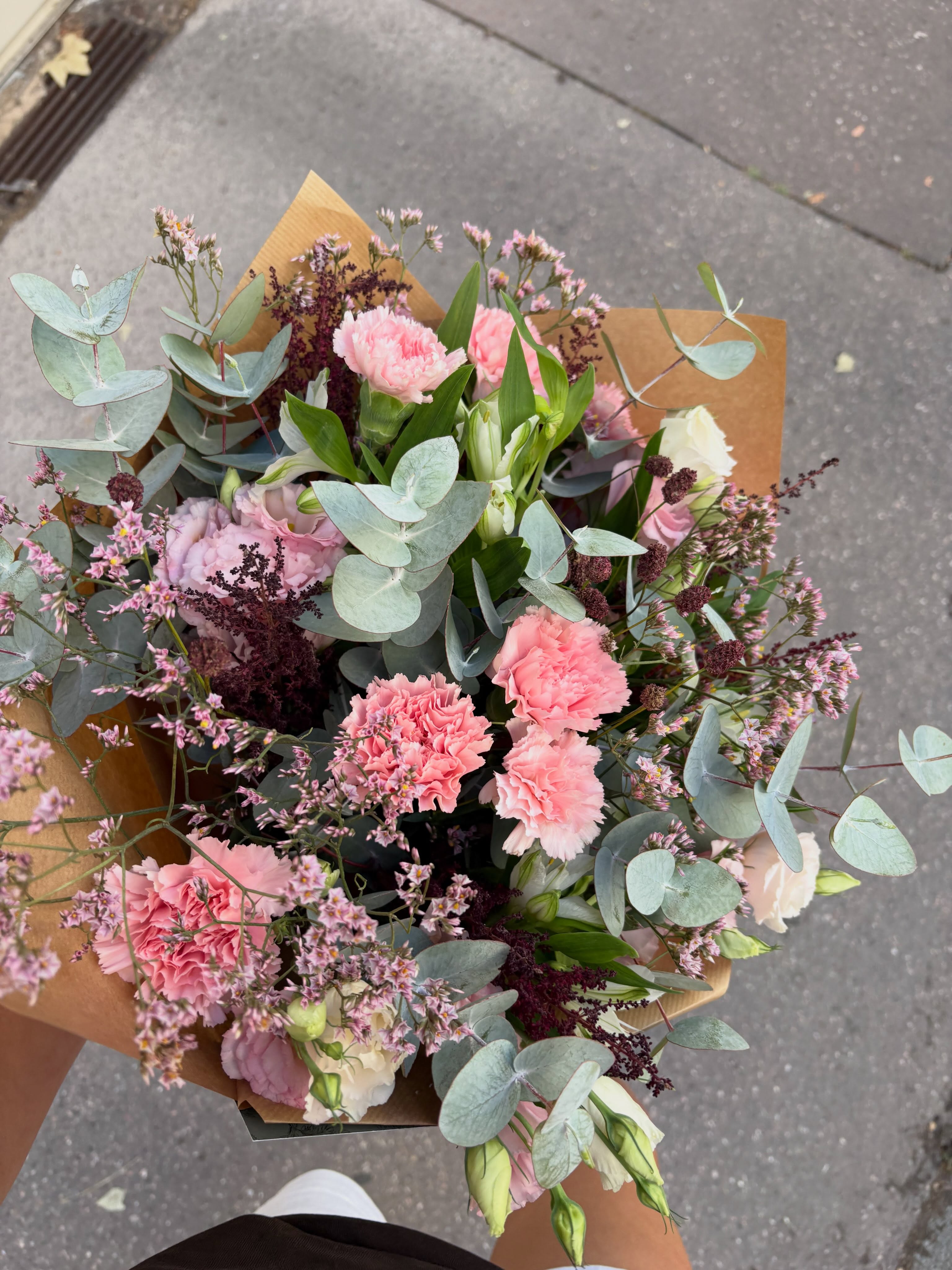 Démarrer la semaine en fleurs 🌸🌸🌸
Bon lundi fleuri !
Que ce soit pour offrir ou égayer son intérieur, pensez aux Tribulations Florales pour vous livrer des bouquets de fleurs de saison.
Des fleurs partout, tout le temps - depuis 2022•
#bouquetdefleurs #fleuristelyon #livraison #fleursdesaison