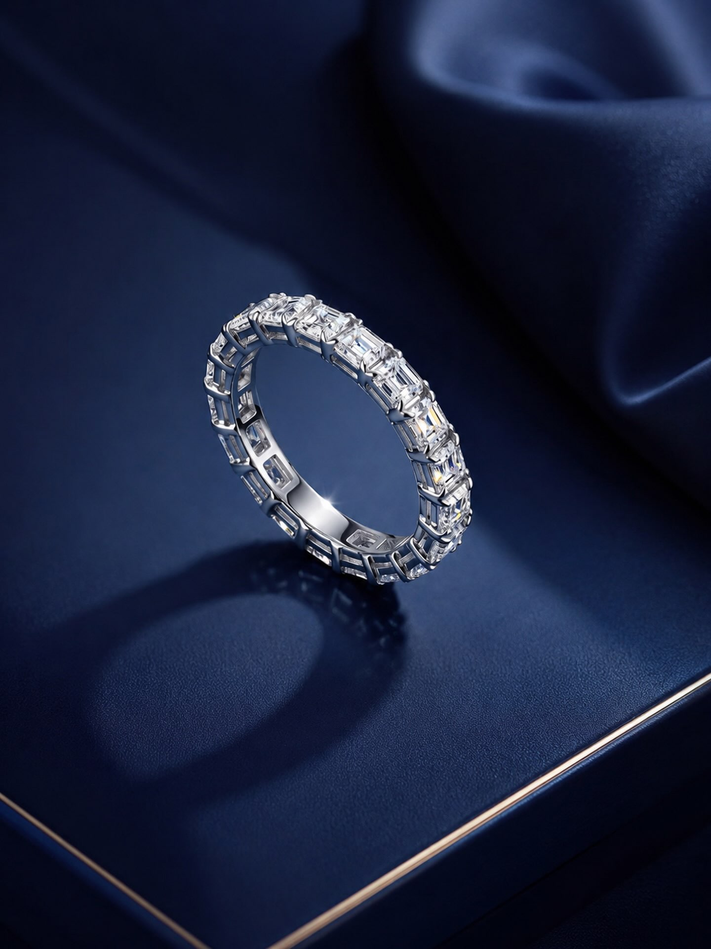 A full circle of light, with no beginning and no end.
Emerald-cut diamonds create a clean, architectural brilliance in this full eternity ring, while platinum gives the piece the strength and understated finish it deserves.
Elegant from every angle. Exceptional by design.
π 012 460 7231β¨π§ mmf@alexa.co.zaβ¨π www.viennajewellers.com
#ViennaJewellers #EternityRing #DiamondRing #PlatinumJewellery #PretoriaJeweller