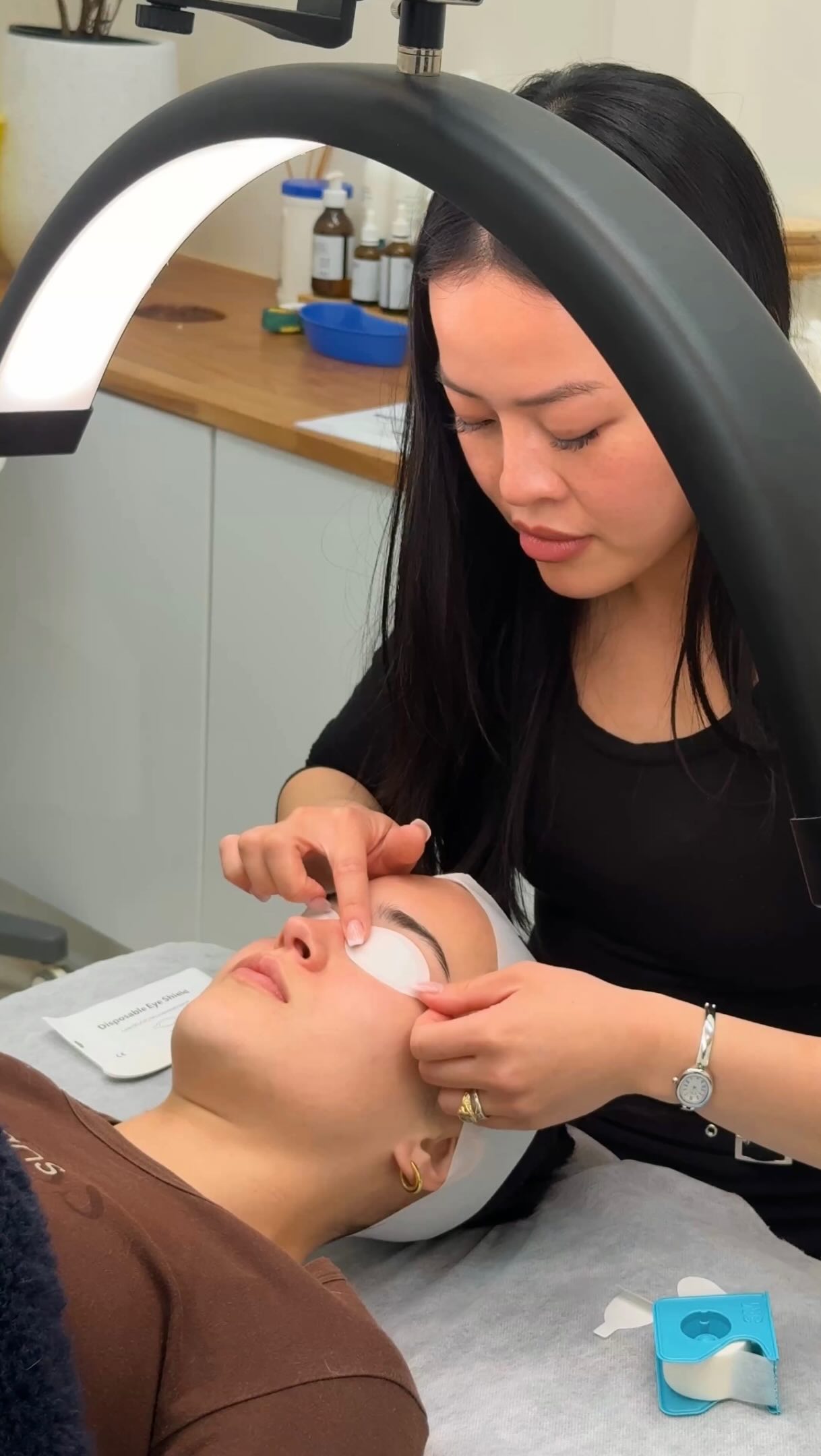 Come along with us for part two of @lottie_goodwin skin journey âď¸
Consistency is always key when working towards your skin goals đ¤