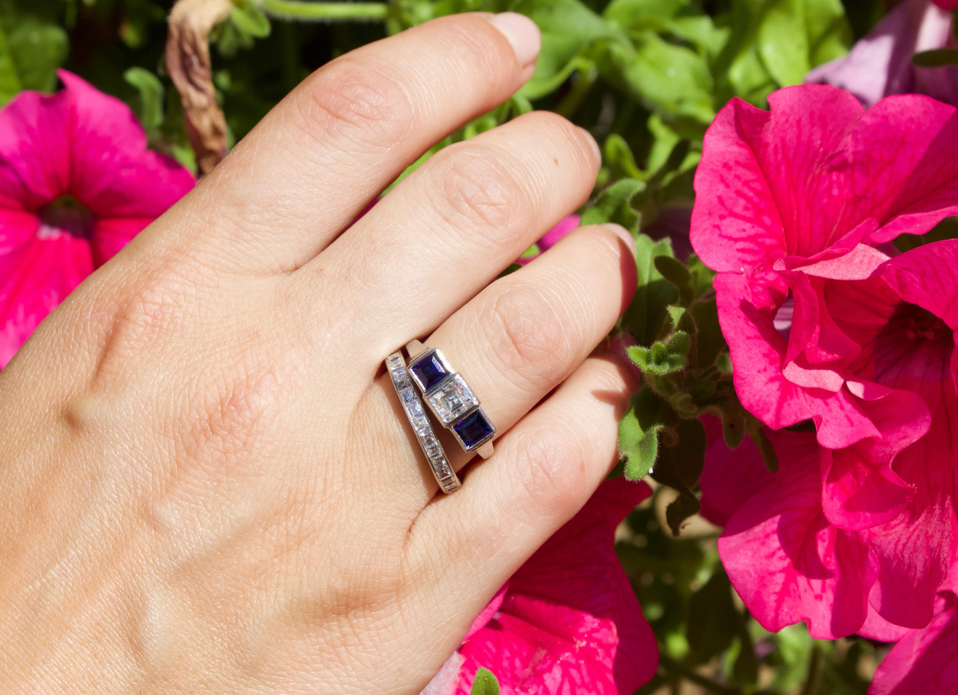 Latest addition to our collection and perfect for a Monday blue 💙
Art deco square sapphire & diamond trilogy ring in platinum circa 1935
The central diamond is a beautiful square cut probably taken from an earlier piece of jewellery as the hand cut stone is not quite symmetrical giving it the most unique characteristic. Perfectly complemented by the rich blue of the sapphires 💙🤍💙
#newarrivals #mondayblues #artdecojewelry #engagementrings #sapphire