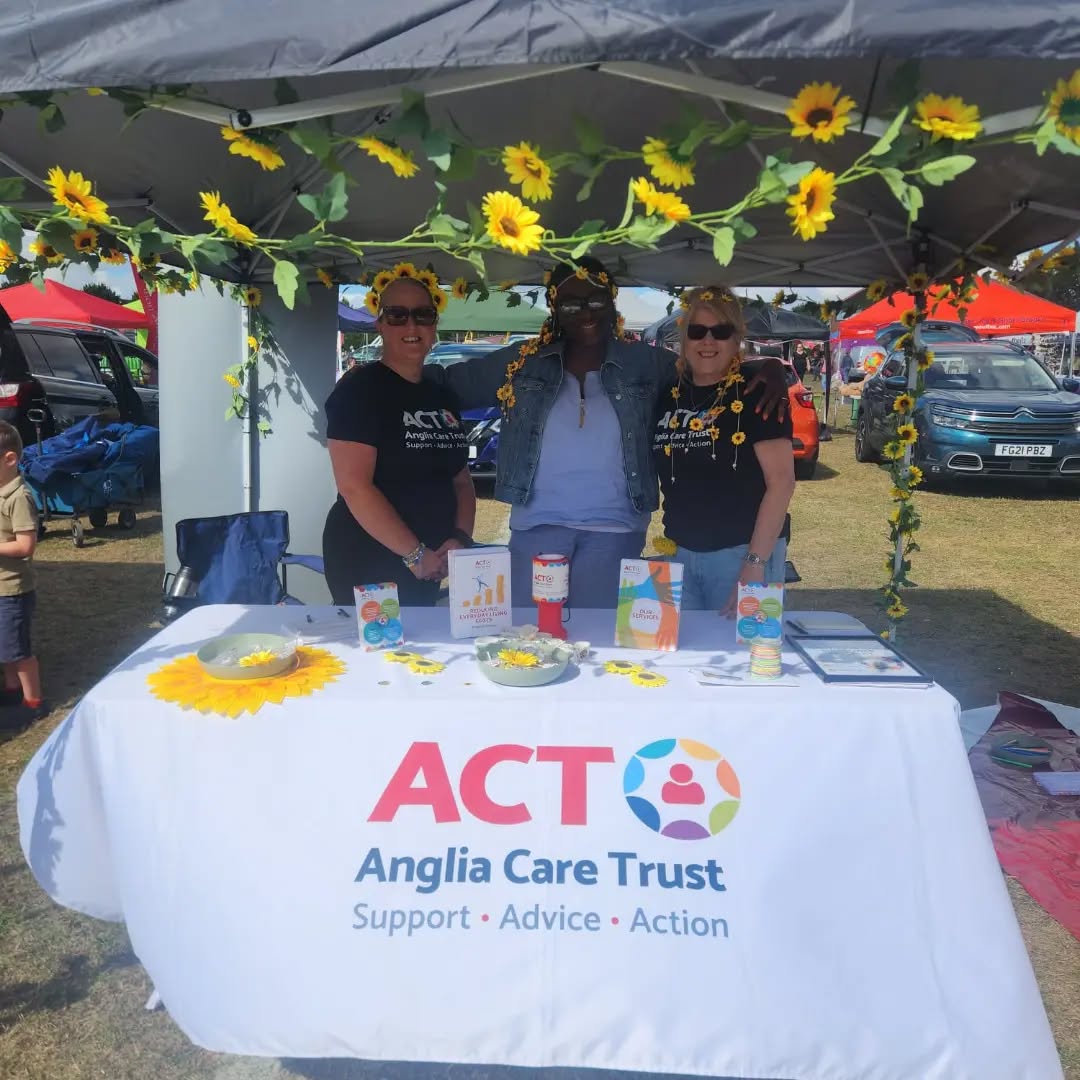 We had a fantastic time at ElmsFest, meeting local families and enjoying the final stop of our summer activities.
We got creative with sunflower bracelet making and our colouring competition - with the chance to win a fantastic family day out prize by sharing your pictures on social media with us using #WatchMeGrow
A huge thank you to everyone who came along, got creative and chatted to us. We’ve loved bringing our activities into the community and meeting so many people this summer.
#ElmsFest #WatchMeGrow