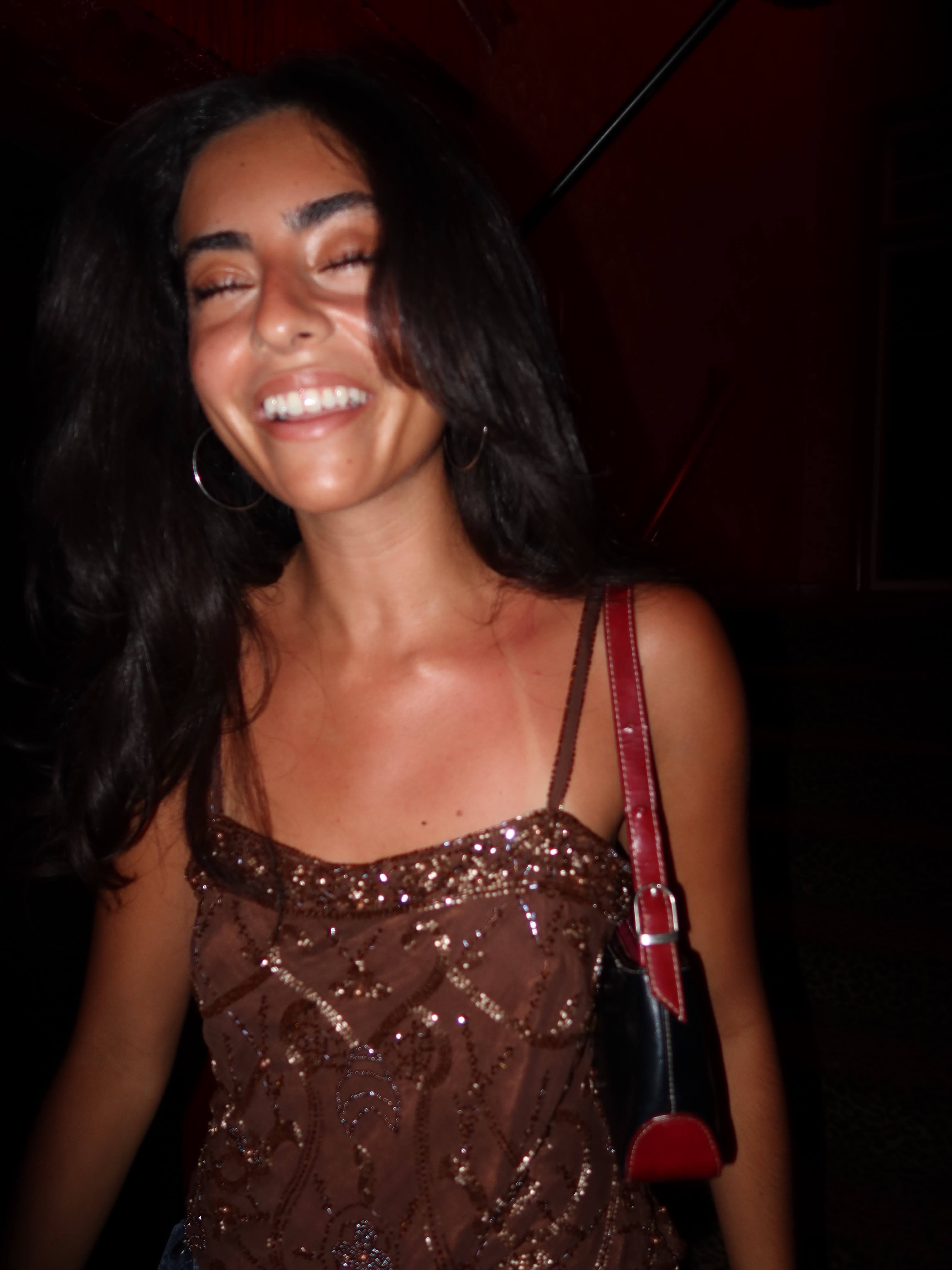 Stunning @mialedesma_ with a top from Système Solère ❤️🔥
#vintagedressing #vintagelover #vintageparis boutique vintage paris shopping vintage paris