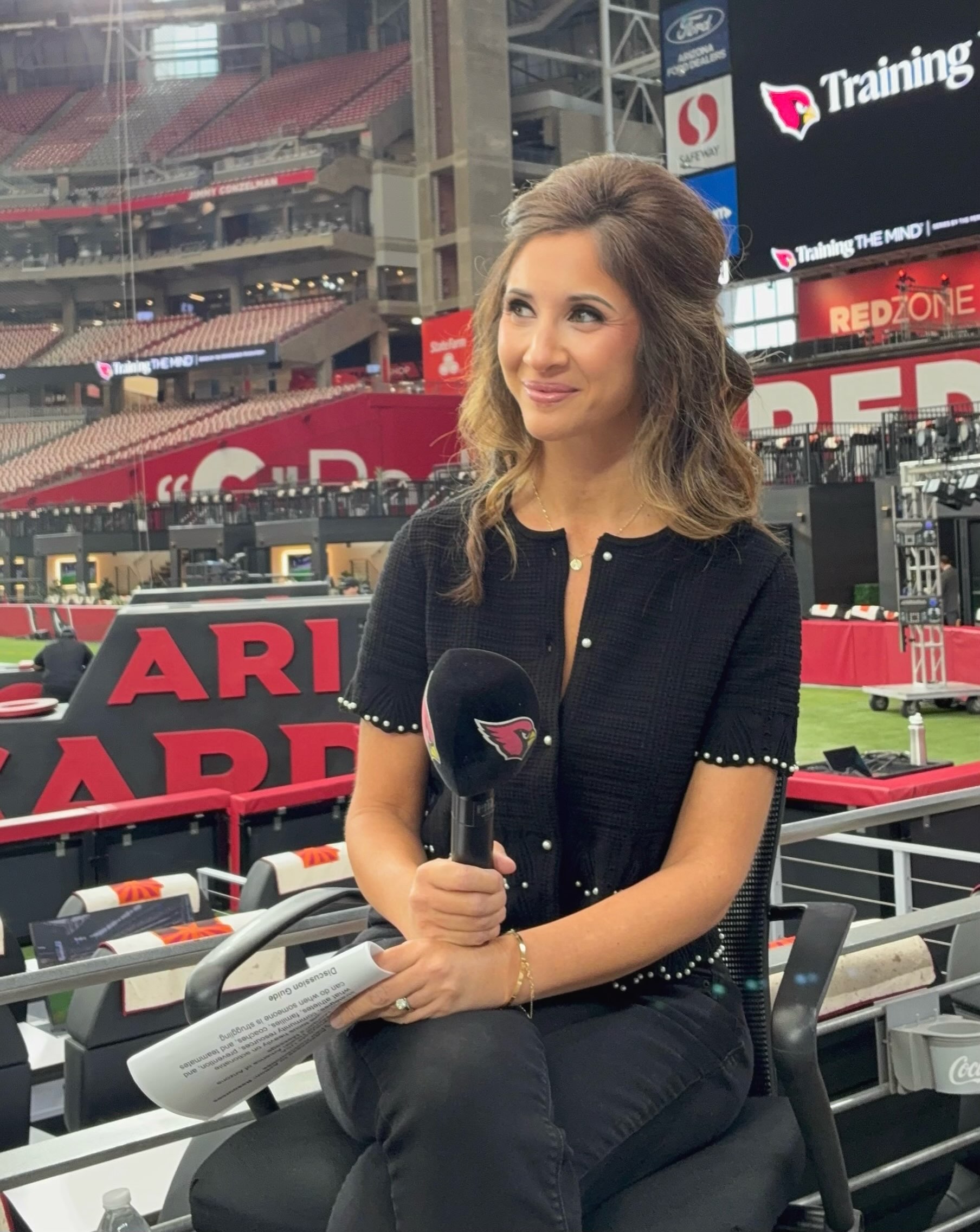 What an honor to play a small role in a big conversation. Thank you, @brookchouletmd, for inviting me to moderate your Cardinals Training the Mind panel.
As a sports parent, this hit home. We talked about mindset being just as important as skill, visualizing success, next game mentality, and remembering that youth sports should be fun.
When I opened the floor for questions, the kids spoke up. How do I move on from a bad game? How do I handle pressure? How do I get my head back in the game? Their questions reminded me of the open conversations we have at home with our boys.
We see the pros and the fame. We don’t always see the person behind it. I’m grateful to @chouletperformance + everyone on the panel for showing us parents and kids that it’s cool to talk about mental health and that even the pros are people, too.
Kudos to the @azcardinals for making this a priority and giving Training the Mind a place in the playbook. …And especially on the morning of our home-opener!! ❤️