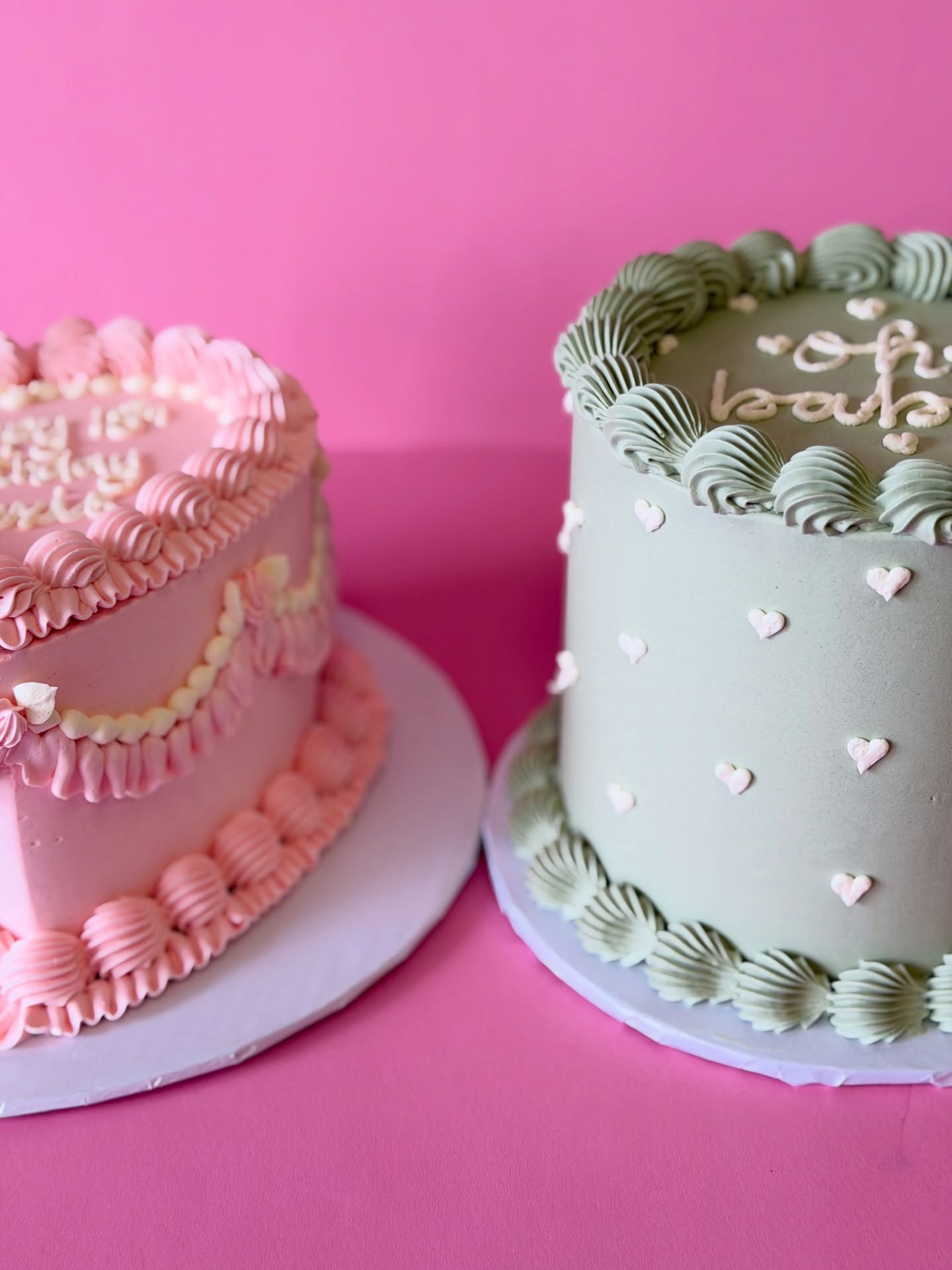 First day back = 1 down, 179 to goโฆ cake anyone? ๐๐๐ฐ
#VintageHeartCake #XOXO cake #BirthdayCake #ButtercreamCake #ButtercreamCakes #MississaugaBakery #MississaugaCakes #StreetsvilleBakery #GTABakery #NutFreeBakery #NutFreeCakes #NutFreeCupcakes #SupportLocalMississauga #SwirlsCupcakes