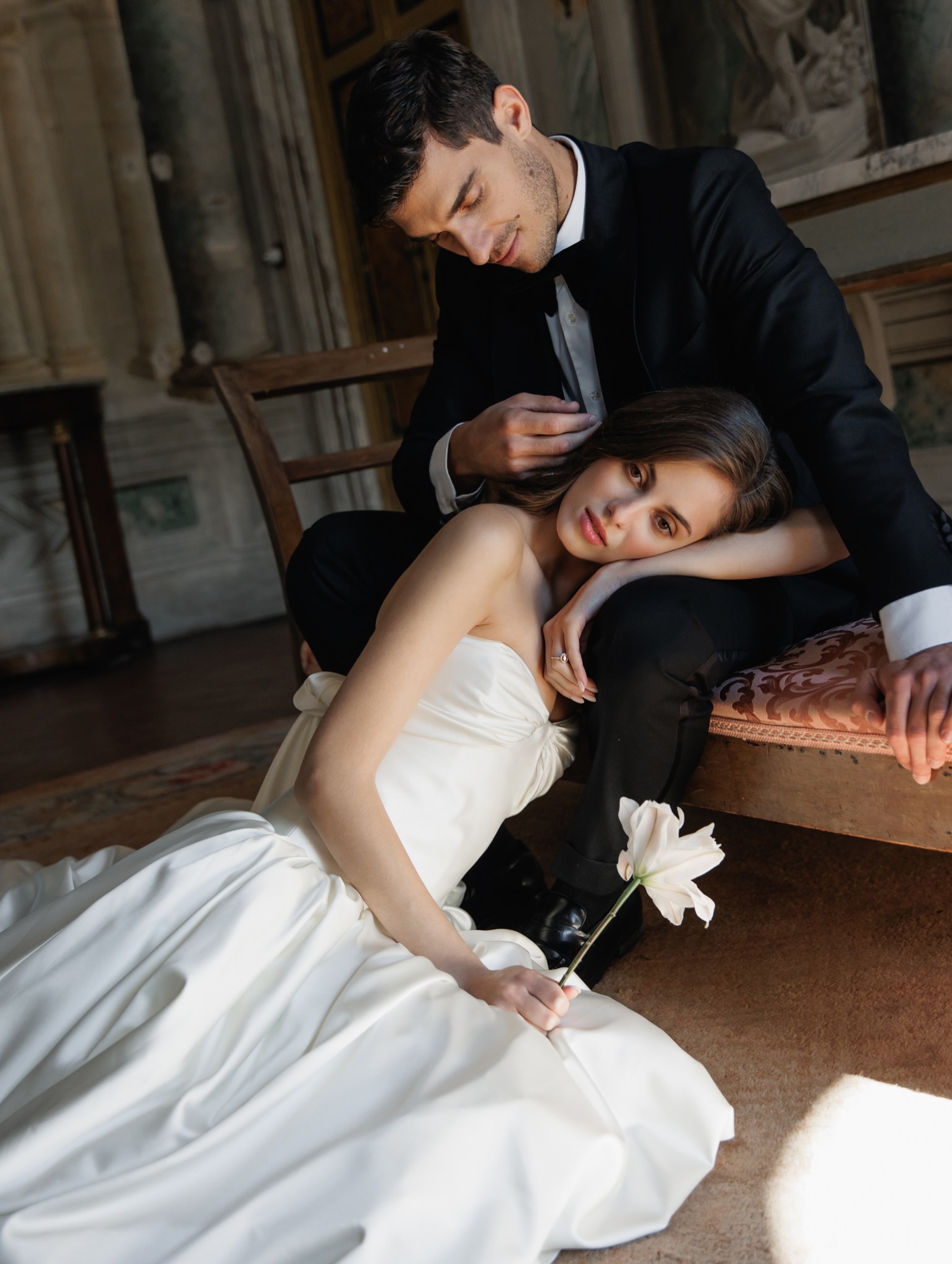 Details of Barbara 👀
Photos @oksanasavenchuk_ph
planning&concept - @nikita.zharkov & @irena_balashko floral&decor - @tonight.cs
style - @irena_balashko
muah — @nevzorovamakeup
wedding suit - @herse_1868
