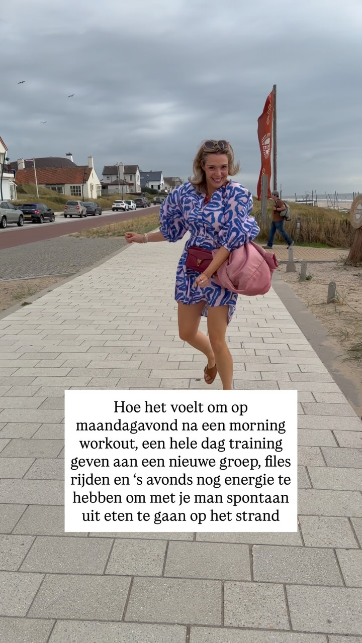 Sinds ik mijn energie als uitgangspunt neem, en niet mijn gedachten over of het wel verstandig is om op pad te gaan als ik morgen weer een training geef, of ik het wel goed genoeg heb gedaan vandaag, of ik het niet anders had moeten doen, wat anderen van me vinden, hoe vervelend die file was, of…🌀 is mijn energy sky high en heb ik nog zin en energie om leuke dingen te doen ‘s avonds.
Bevrijdend ❤️🔥