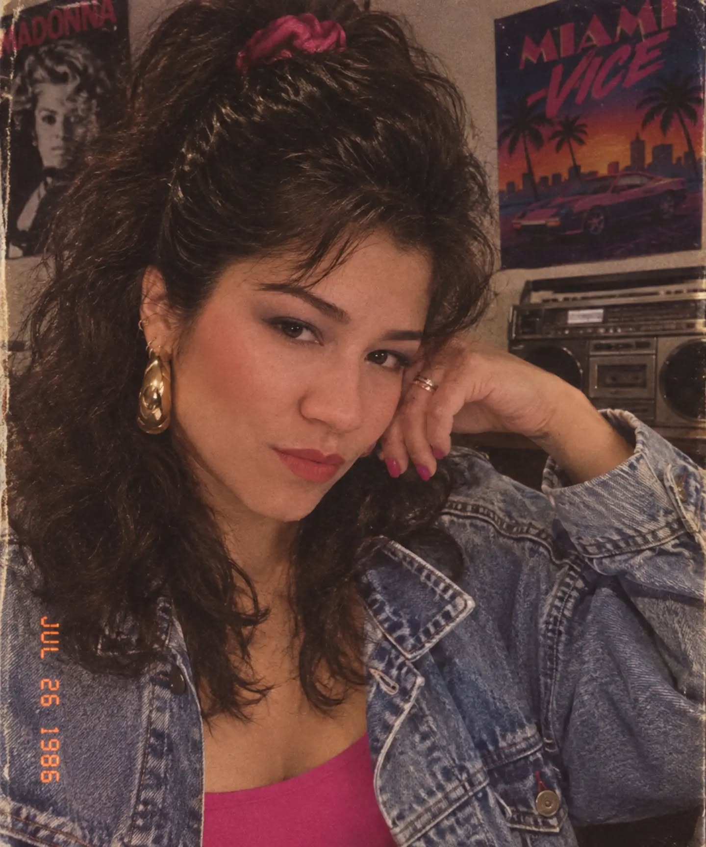 Aprovechando que traigo un jetlag del demonio... ¡Me subo al trend de los #80s 😅!
Y aqui ando en vez de dormir.