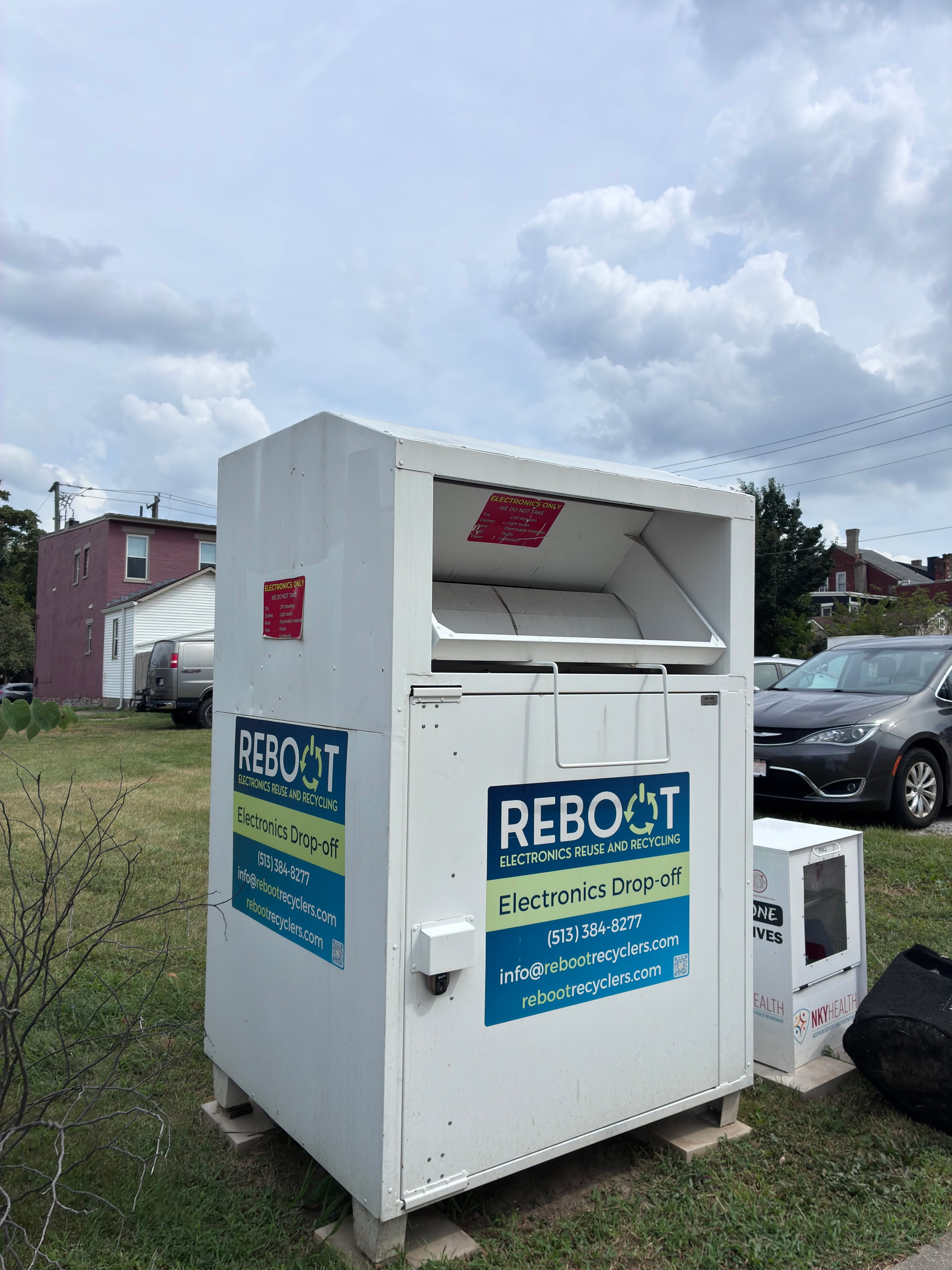 1,858 - that's how many pounds of e-waste Covington residents disposed of this summer through the @reboot513 program! Remember the REBOOT bin is open 24/7 outside the Hellmann Creative Center.