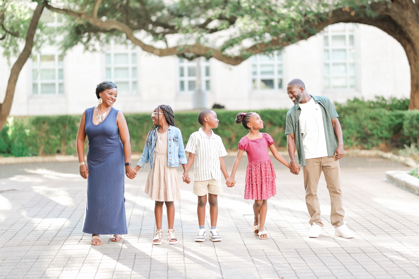 I know the holiday season is coming up and everybody is already thinking about Christmas photos 😂🎄 BUT hear me out…
Let’s not forget about just taking FAMILY PHOTOS. 🤎
Not every session needs a theme or a holiday attached to it. Sometimes, you just need beautiful photos of your family exactly as you are right now.
For your walls. For your home. For the albums. For the memories. For your legacy. Because every day, we’re getting older, our families are changing, and these moments deserve to be documented. 📸✨
I know society has us rushing Christmas in August and September when we haven’t even made it to fall yet 😂 So before you book that Christmas session, book the family photos you’ve been putting off.
Christmas can wait. Your memories shouldn’t. 🤎
Now booking family sessions in Houston! 📸
DM me “FAMILY” to book your session.
#HoustonFamilyPhotographer #HoustonPhotographer #FamilyPhotography #HoustonFamilyPhotos #BookAPhotographer