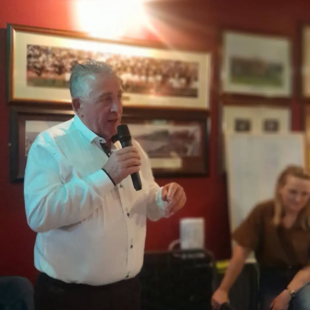 A huge thank you to Dave Clarke and his team for hosting the table quiz on Friday 4th Sept β¨
