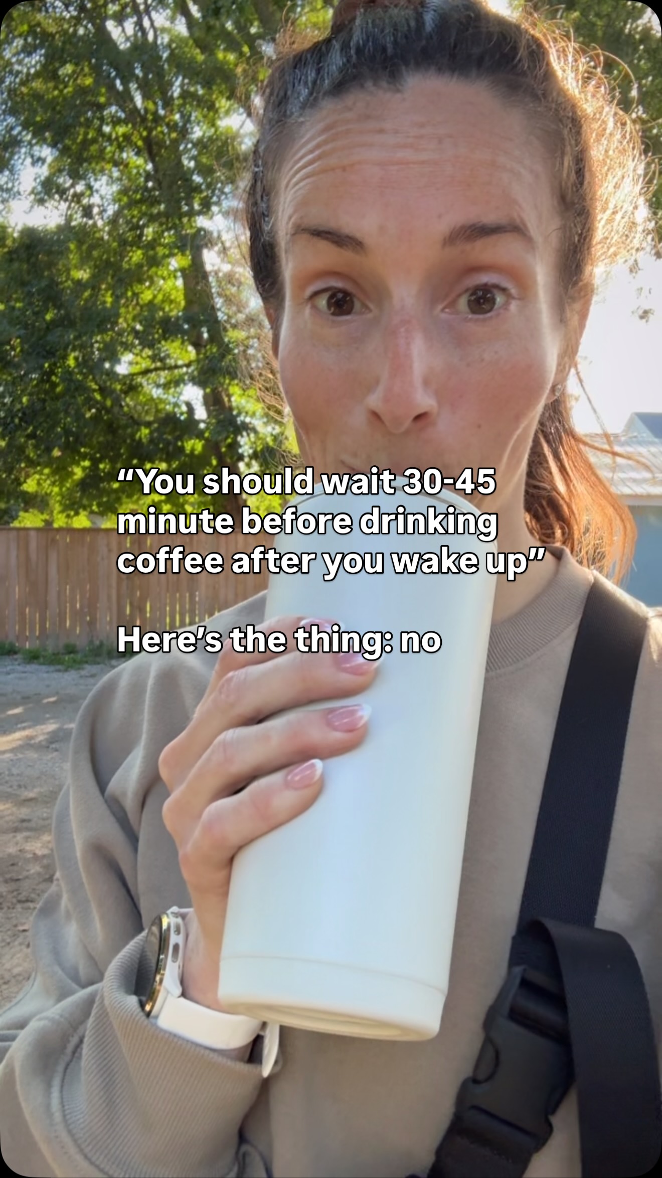 How many fake rules for your hormonal health have you adopted over the years?
Carbs are bad.
Coffee on an empty stomach is bad.
HIIT makes you gain weight.
Lifting heavy weights makes you bulky.
Low fat dairy is bad.
Seed oils cause inflammation.
Synch your workouts to your cycle.
None of this is true, and all these fake rules distract us from what actually matters.
If you want to drink your coffee within the first 22 seconds of opening your eyes, you go girl! But you probably want to consider lifting heavy things, eating enough fibre, getting enough sleep, and getting up from your desk throughout the day 🤍