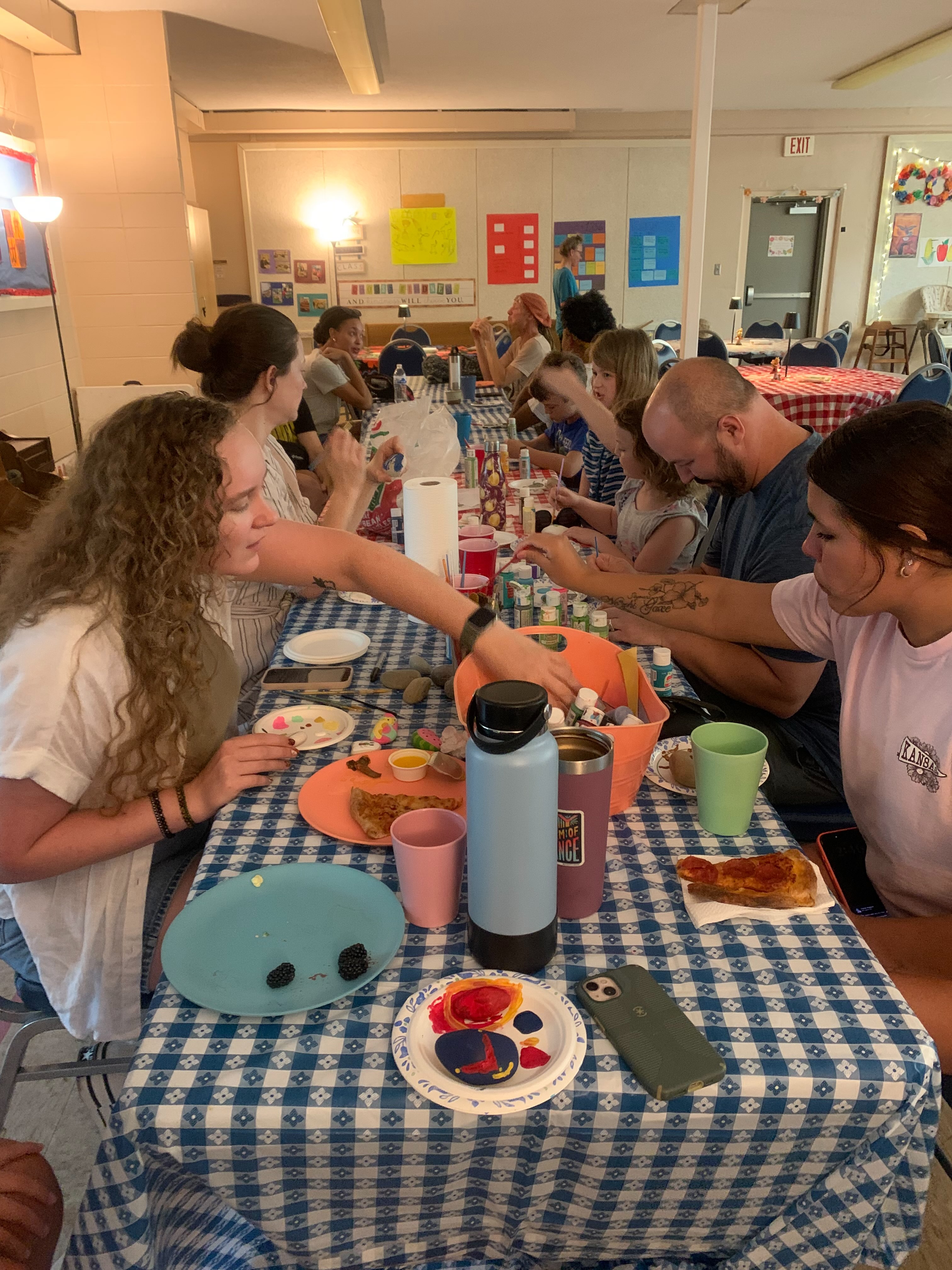 Thank you to everyone who came out for our café on Sunday! It was so nice to share space, connect and enjoy community! Our creative project was painting rocks and we had a blast doing it ☺️
As always, huge thanks to our amazing volunteer Sarah for providing wonderful snacks and drinks and @lawrencepercolator for being creative with us. ❤️