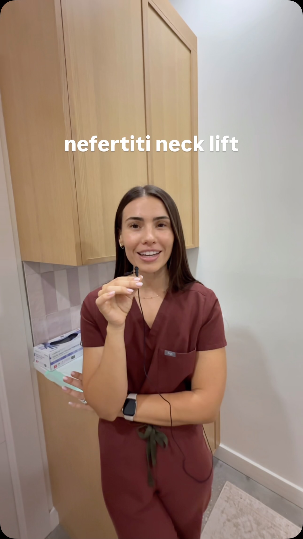 get a jawline fit for a queen with the Nefertiti neck lift - one of our favorite uses for tox! thank you injector @april_fogg for the breakdown. 😇