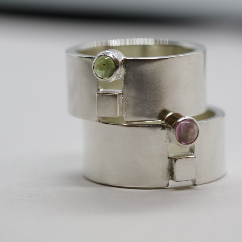 ring | silver | tourmaline
camara.nafplio.greece
#camara #camaraworkshop
#jewelrynafplio #jewelrystore
#jewelry #handmade
#art #gallery #silvergold
#designjewelry #uniqueshop
#handmadejewelry
#ring #nafplio
#κοσμήματα #χειροποίητα
#κοσμηματοπωλείο #ναύπλιο
