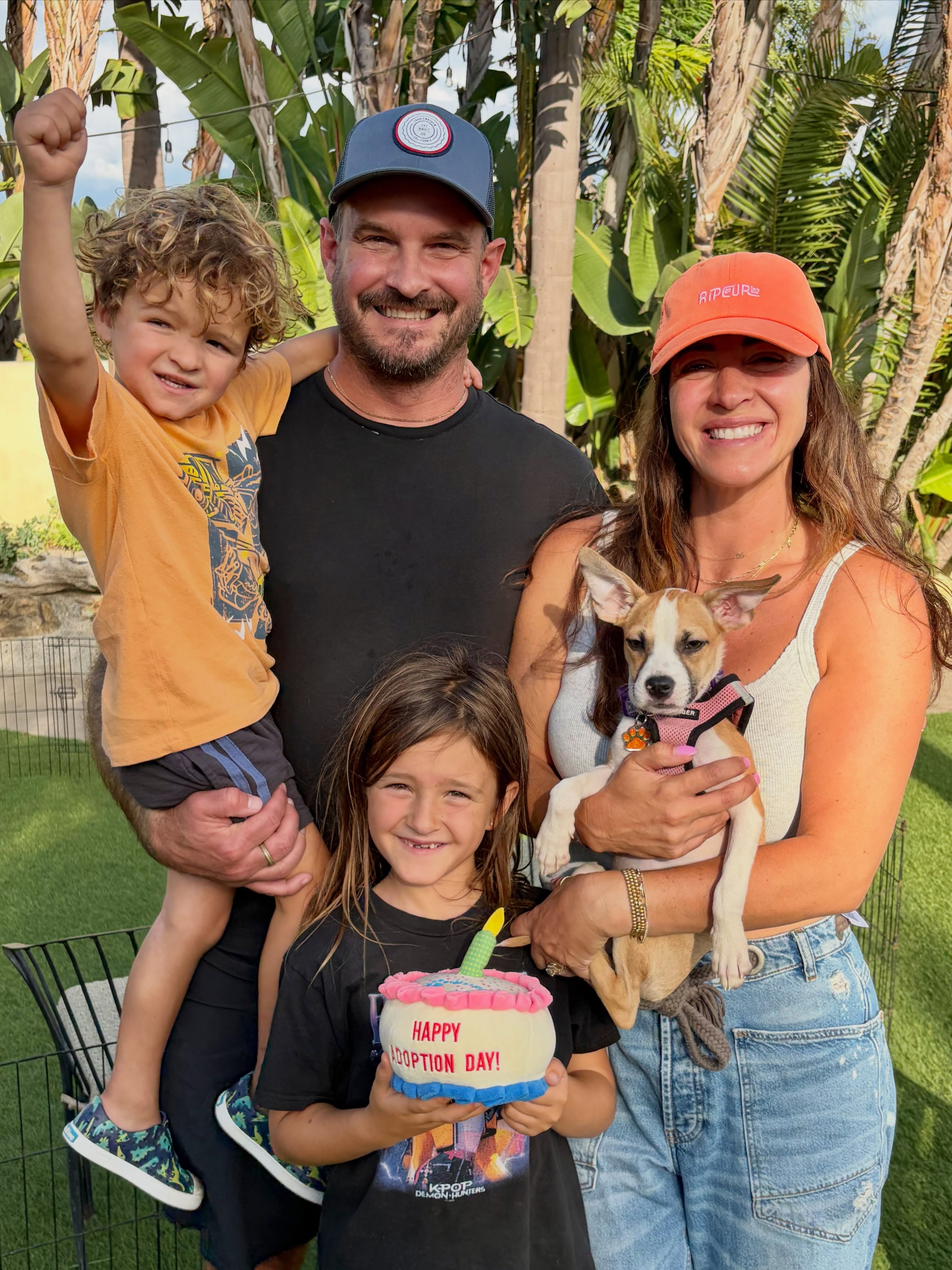 Hip Hip Hooray, sweet little Boston Terrier mix MEG was ADOPTED TODAY! π
She will get to play with her sister JO now, as her new mom and dad are neighbors of the family who just adopted her!
There's only one sister left, Beth (pictured in the separate photo.) Someone needs to come meet this adorable girl & give her a Forever Home!
www.almarescue.org
#adopted! #gotchaday #bostonterrierpuppies #fyp #almarescue