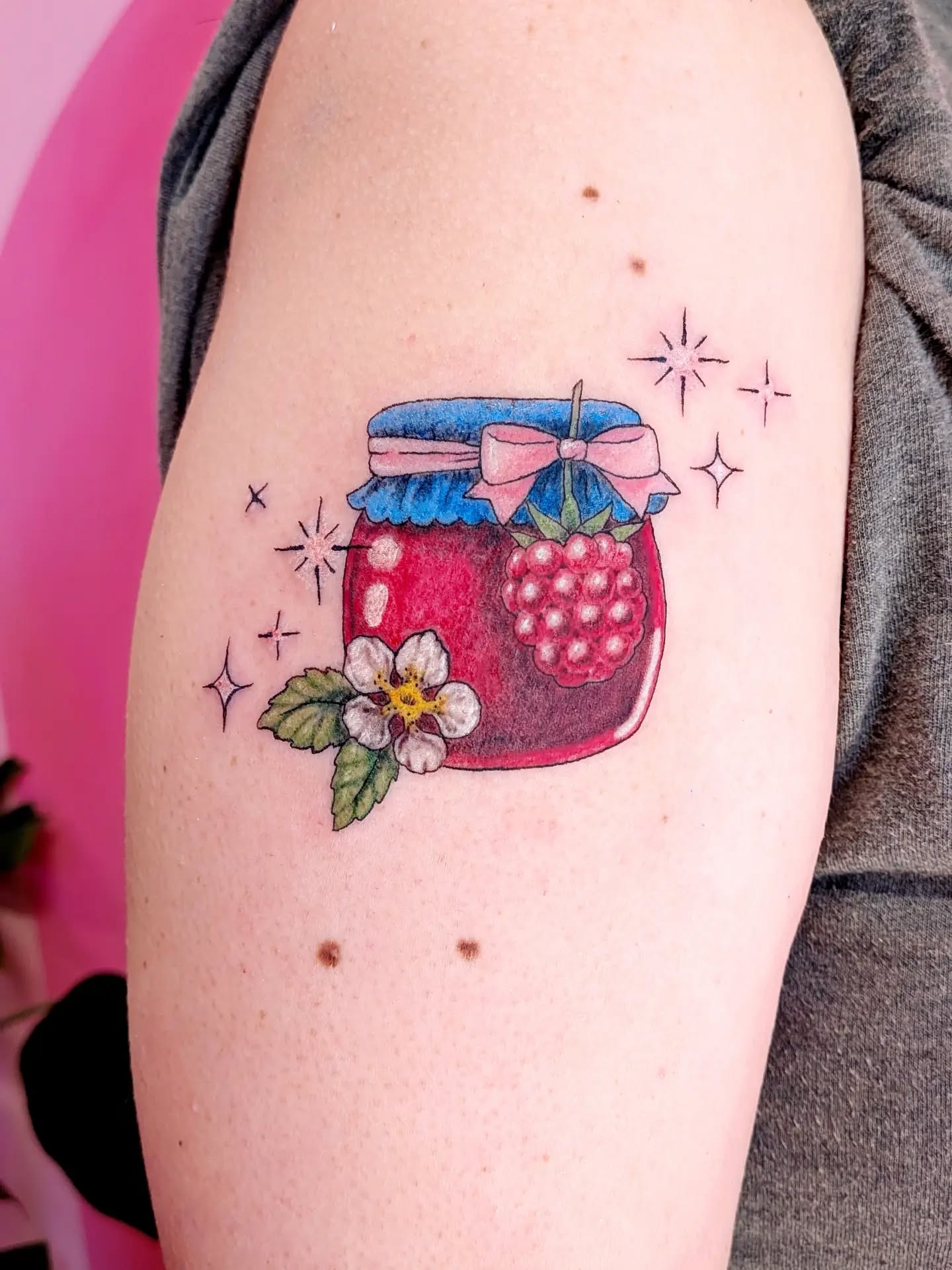 Do you know how hard it is to find actual photos of actual raspberry blossoms?! Well it is hard ok 🫡 real ones know they do not look like strawberry blossoms!
I got to make two raspberry tattoos in one month!! I'm so lucky ♥️ a little sparkly jam jar for Ras ~
Now booking fall in NYC ~ fill out my form to book or inquire about the girly whimsical watercolor tattoo of your dreams 😊