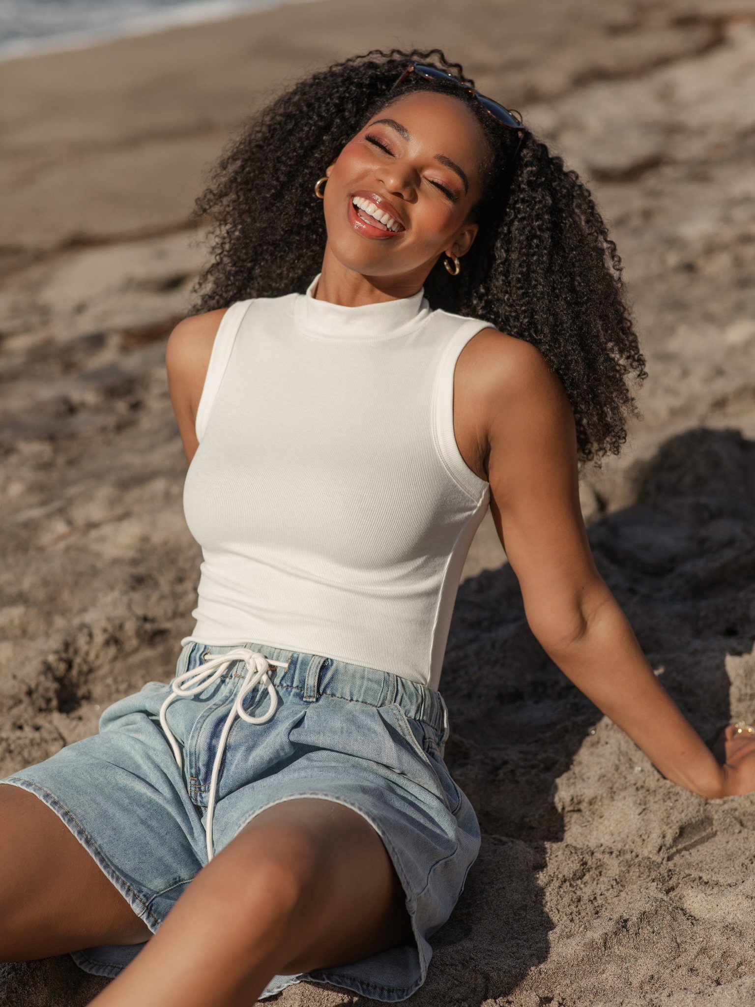 You asked, we listened! Labor Day sale is still going on until midnight! Get your hair for the Fall today!
#naturalhairextensions #featheredcrochet