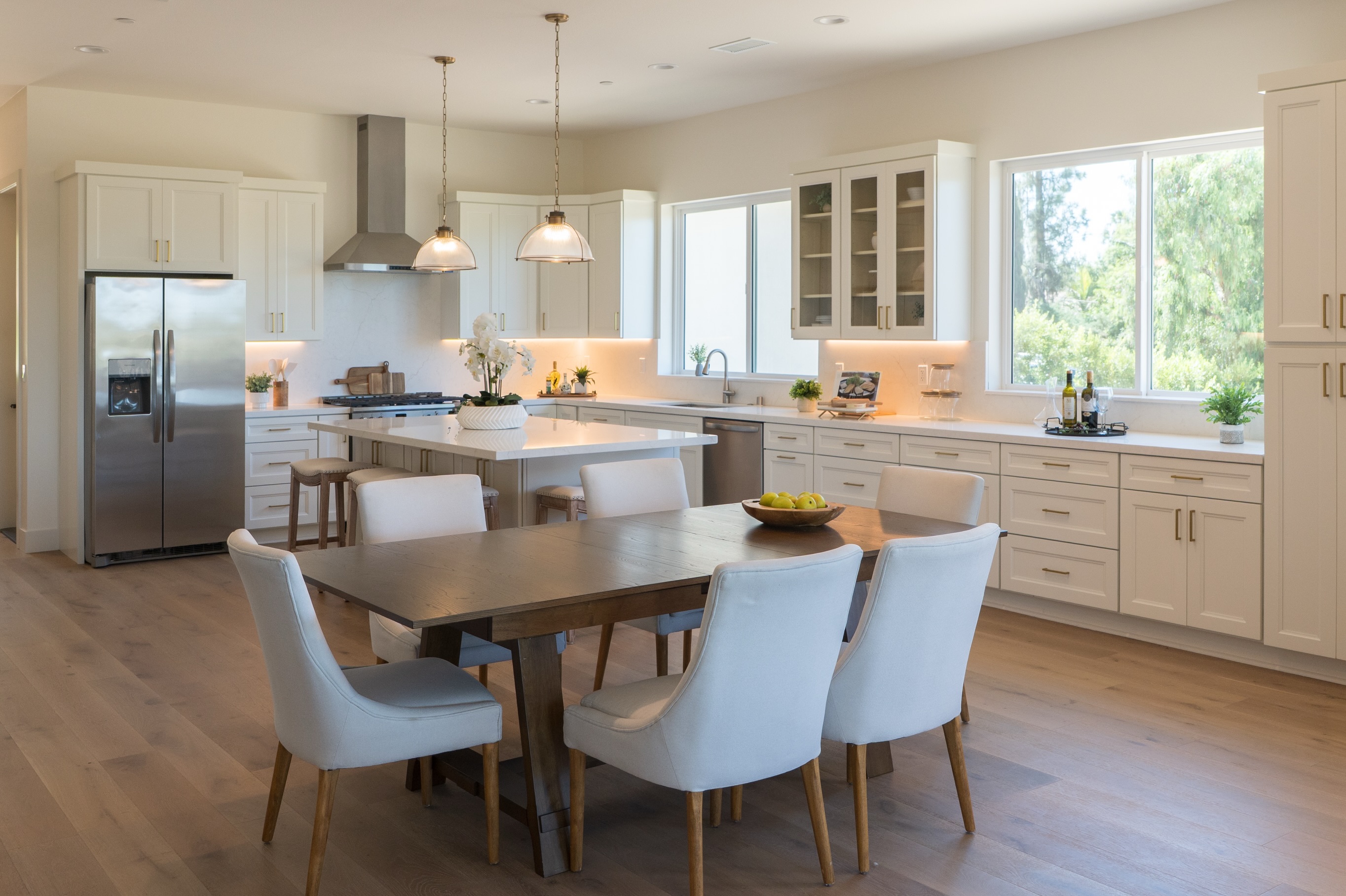 A space with nothing unnecessary. Light, air, natural textures, and functionality thoughtfully refined down to every detail.
Kitchen/ pantry/ coffee corner by @purecabinetsinc
Continue the story of this home on our profile — with more details, materials, and design solutions.
•
•
•
#kitchen #pantry #coffeecorner #purecabinets #sandiego