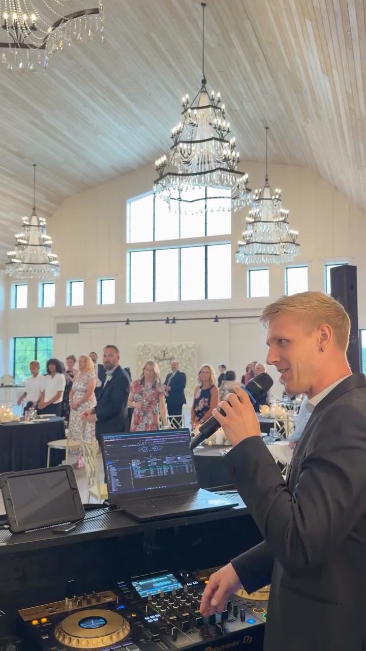 Jake & Andrea | 6.20.26
-
Planning: @thirtyonethirty_events
Catering: @brancatoscatering
Venue: @whiteironridge
Florals: @floriographykc
DJ: @platinumdjkc
Hair: @hairbyezoza
Makeup: @blushandglowkc
Videography: @omegaweddings
Photographer: @imanalyphotography
Signage: Sign Design Shop
Ceremony Musician: @fryzcellokc @kyleightaylor
Rentals: @sobremesakc
Men's Suits: @slabotskysmens
Jewelry: @meierotto
Cake and Desserts: @thebabybirdbakery
Bridal Gown: @truesociety
-
#WeddingDay #MissouriWedding #whiteironridge #WeddingPlanning #weddingdj