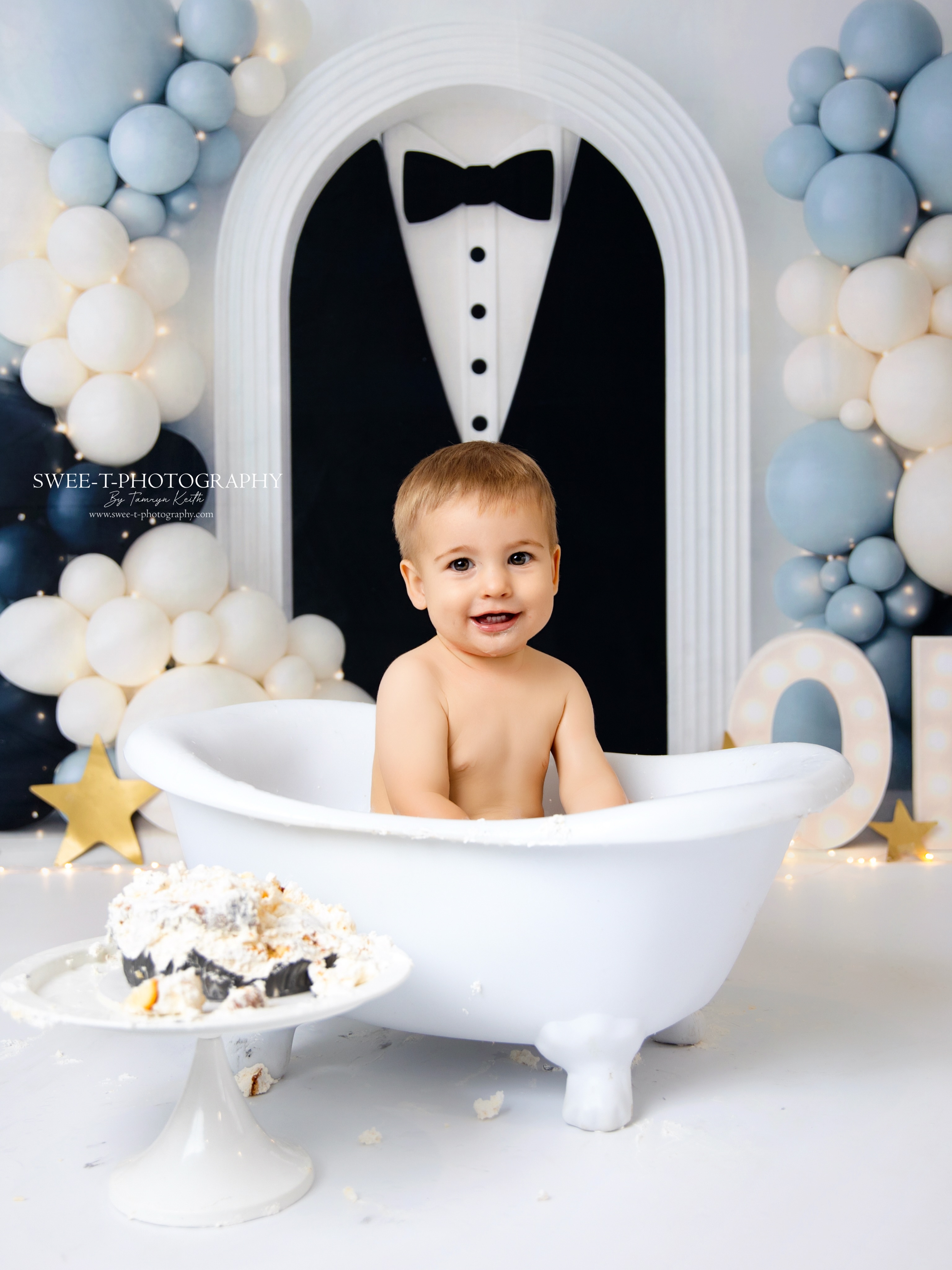 Adorable little Otis had a great time at his cake smash and splash session to celebrate turning one. 1️⃣
#barossanewbornphotography #barossacakesmashphotographer #barossastudio #barossababyphotographer #cakesmashphotography❤️