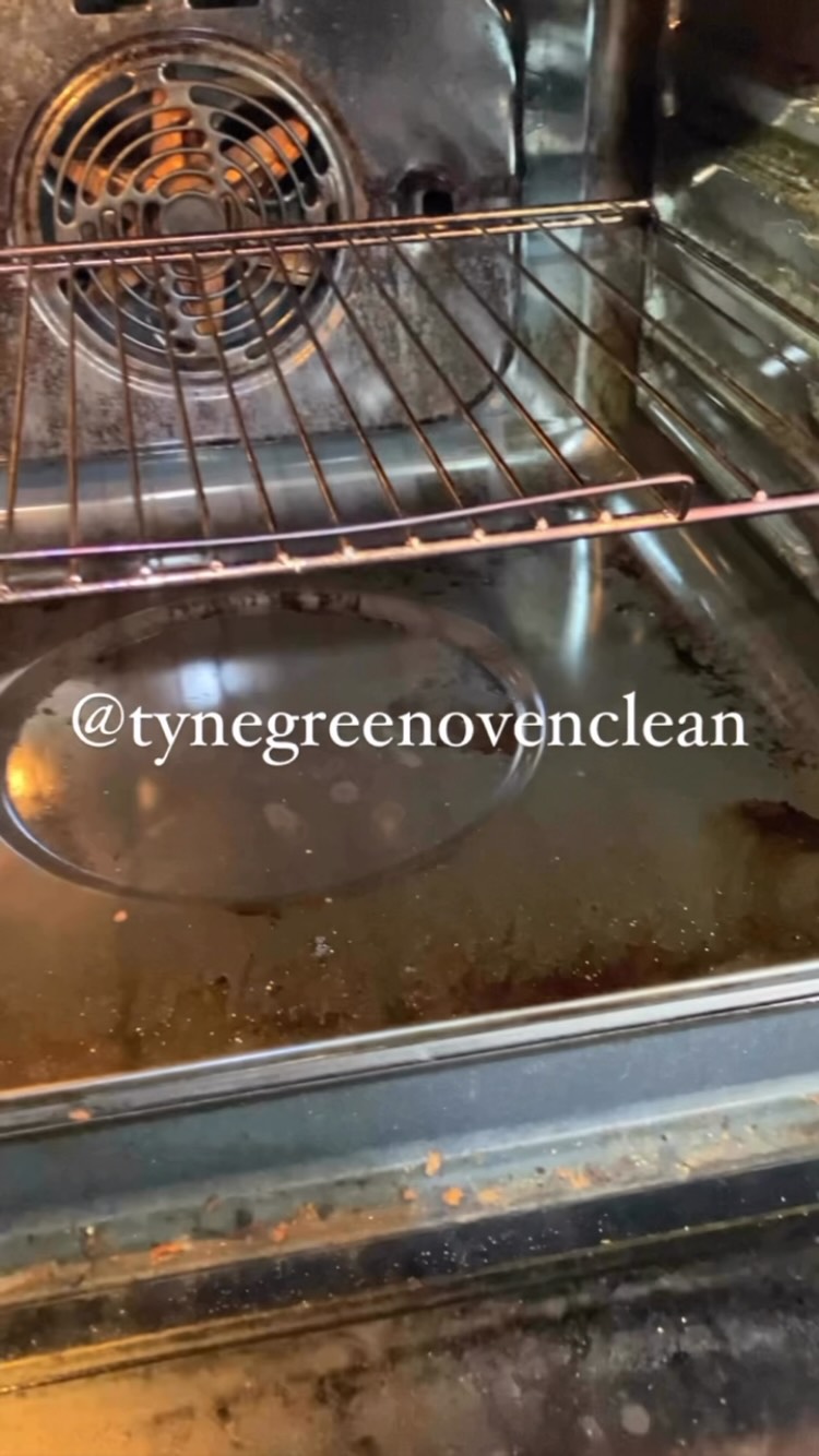 Eco-friendly Oven Cleaning in Hexham and the surrounding Tyne Valley. @tynegreenovenclean Book: www.tynegreenovenclean.co.uk #ovencleanersofinstagram #hexhamlocalbusiness #hexhamlocal #hexhamlocalservices